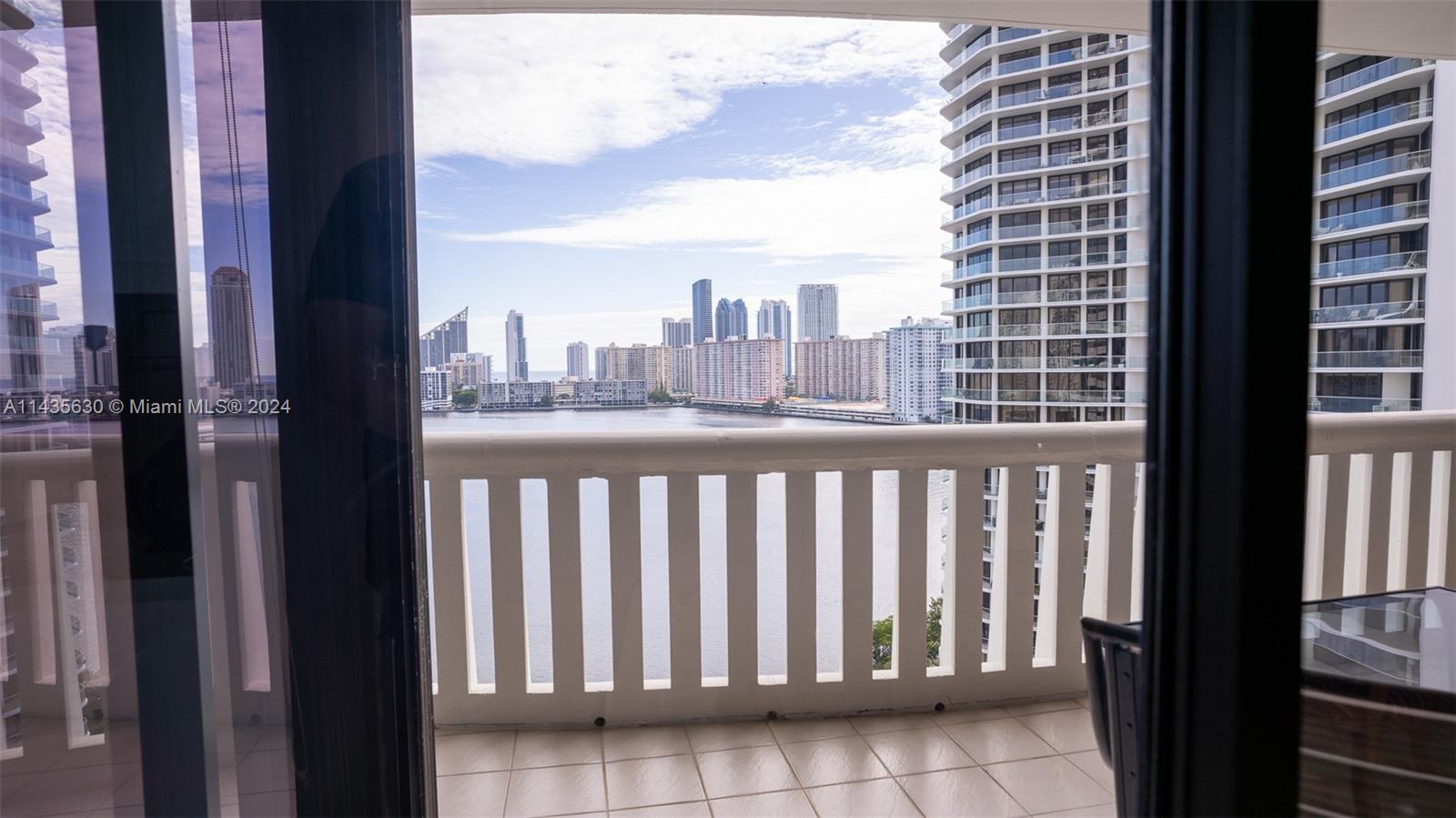 3000 Island Blvd 1401, Aventura, FL 33160, 2 Bedrooms Bedrooms, ,2 BathroomsBathrooms,Residential,For Sale,Island Blvd,A11435630
