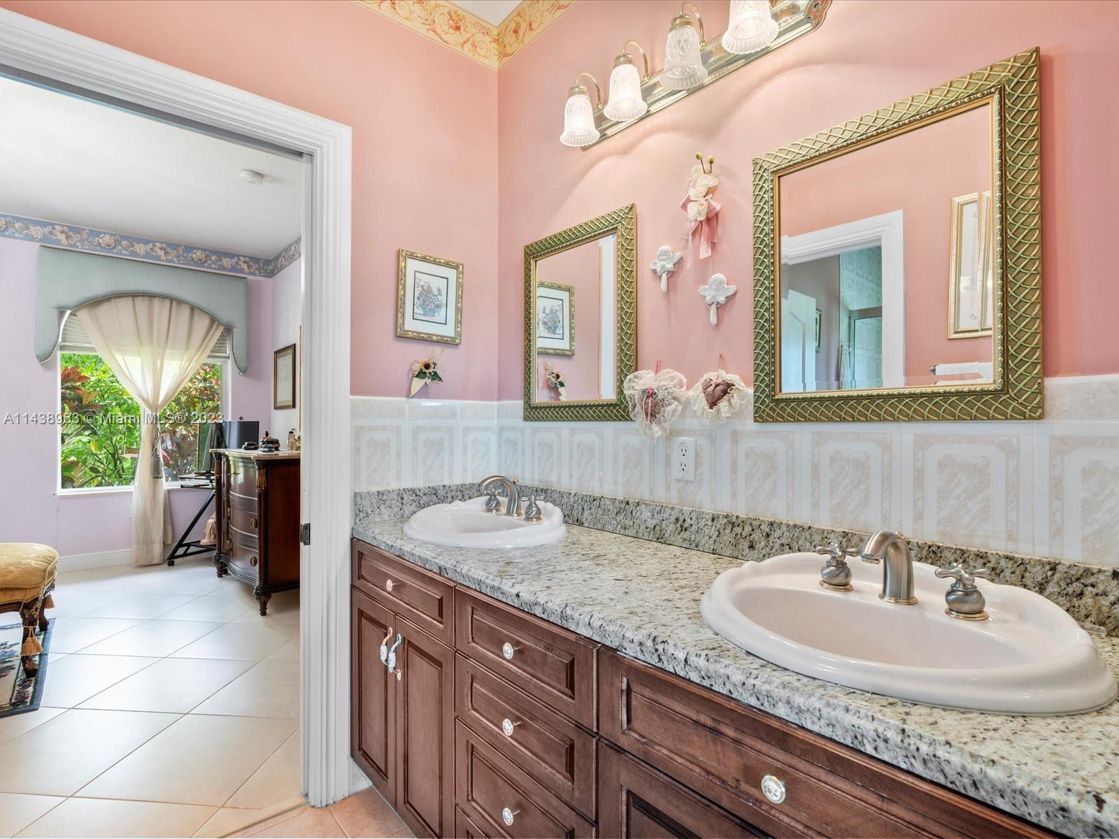 Jack & Jill Bath with Shower