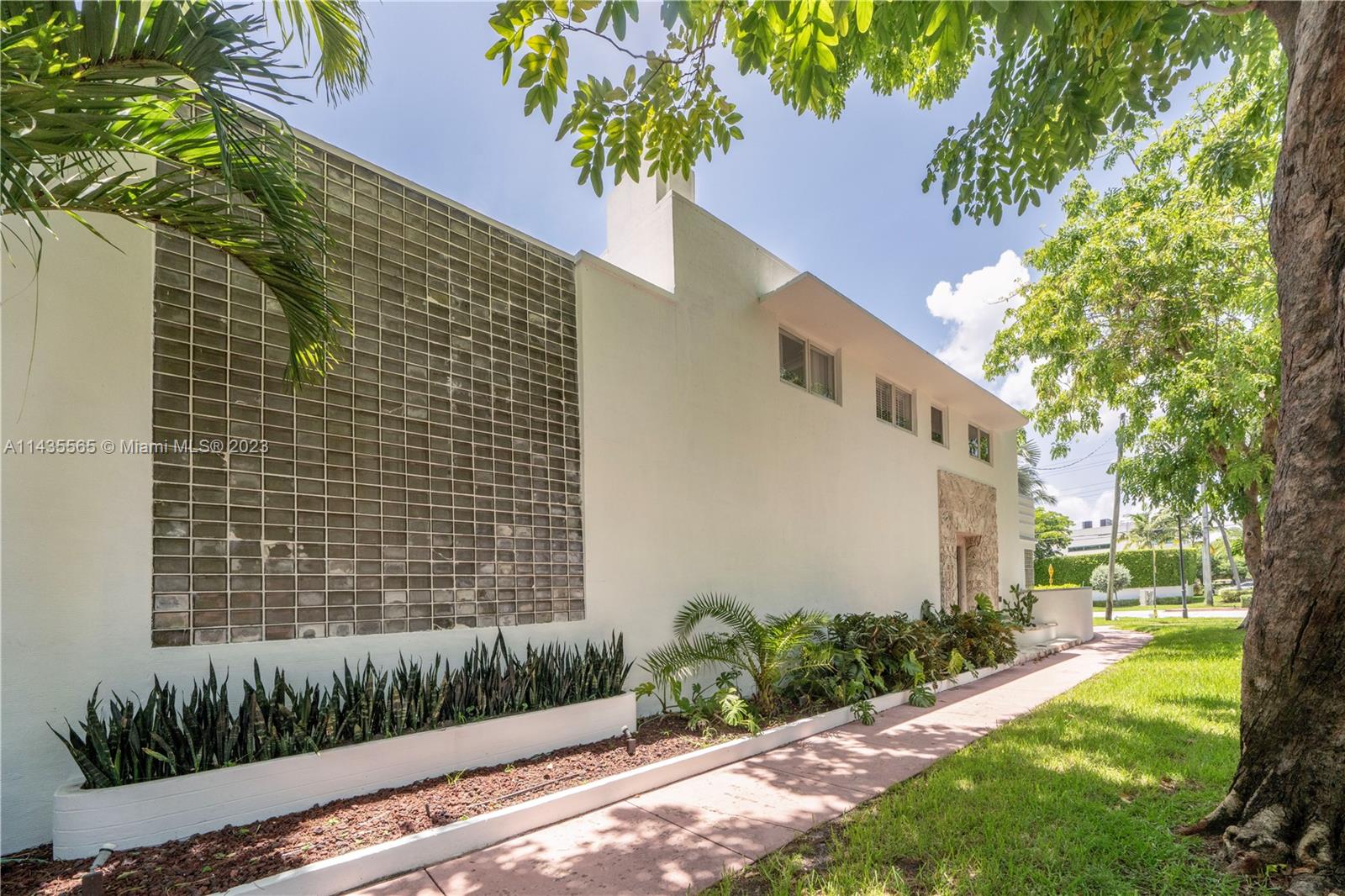 5959 La Gorce Dr, Miami Beach, FL, 33140 United States, 5 Bedrooms Bedrooms, ,5 BathroomsBathrooms,Residential,For Sale,La Gorce Dr,A11435565