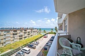 Hallandale Beach, Florida 33009, 1 Bedroom Bedrooms, ,1 BathroomBathrooms,Residentiallease,For Rent,A11434739