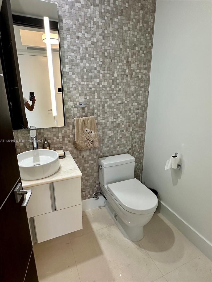 16001 Collins Ave, Sunny Isles Beach, FL, 33160 United States, 3 Bedrooms Bedrooms, ,3 BathroomsBathrooms,Residential,For Sale,Collins Ave,A11439663