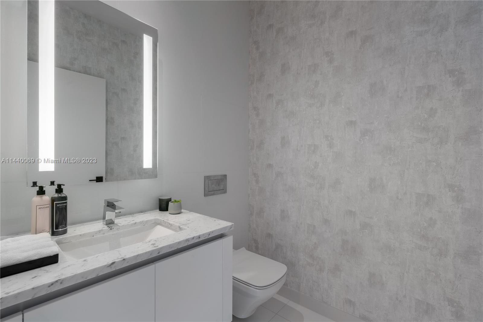 68 6th Street, Miami, FL, 33131 United States, 3 Bedrooms Bedrooms, ,4 BathroomsBathrooms,Residential,For Sale,6th Street,A11440069