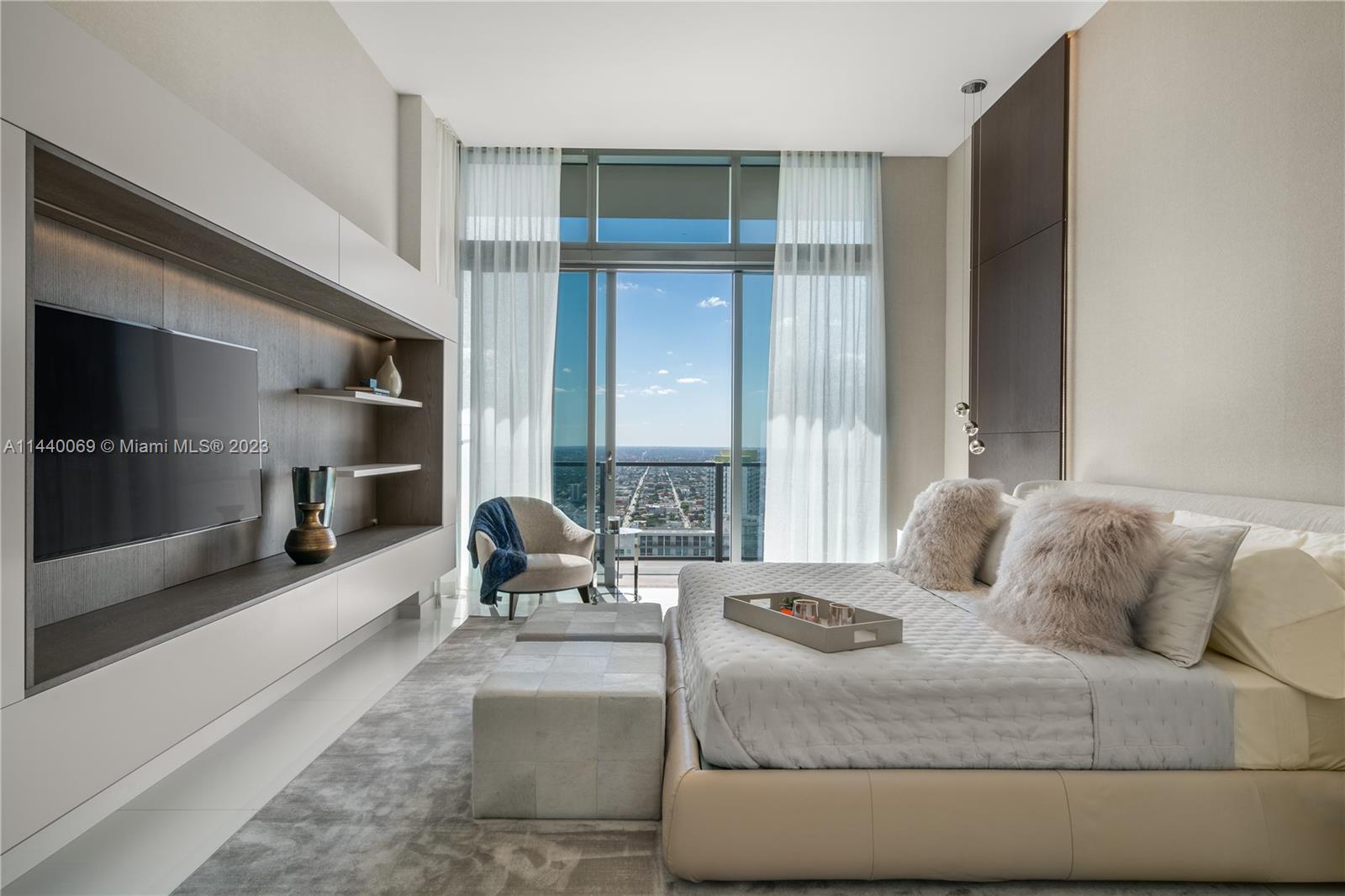 68 6th Street, Miami, FL, 33131 United States, 3 Bedrooms Bedrooms, ,4 BathroomsBathrooms,Residential,For Sale,6th Street,A11440069