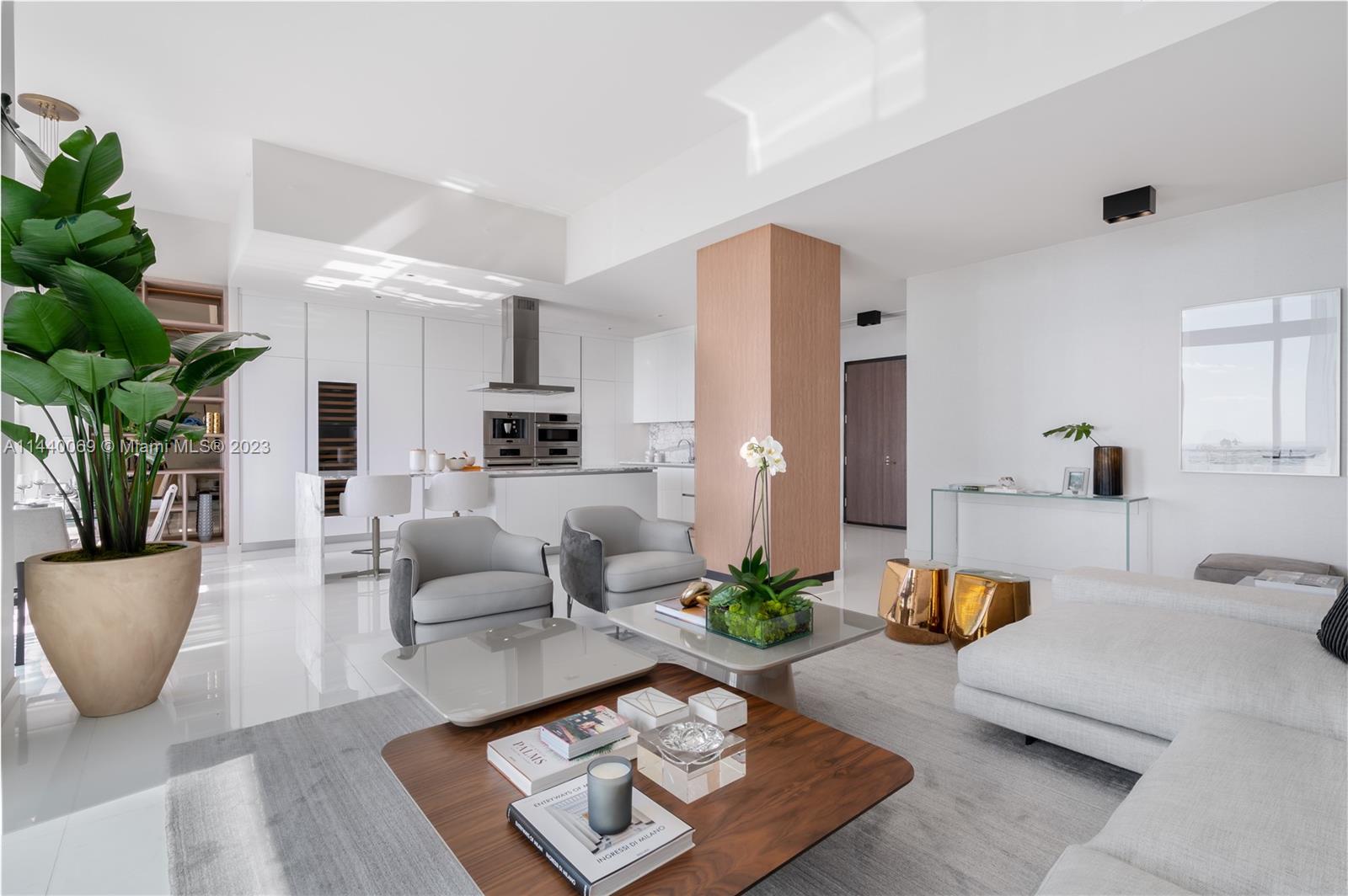 68 6th Street, Miami, FL, 33131 United States, 3 Bedrooms Bedrooms, ,4 BathroomsBathrooms,Residential,For Sale,6th Street,A11440069