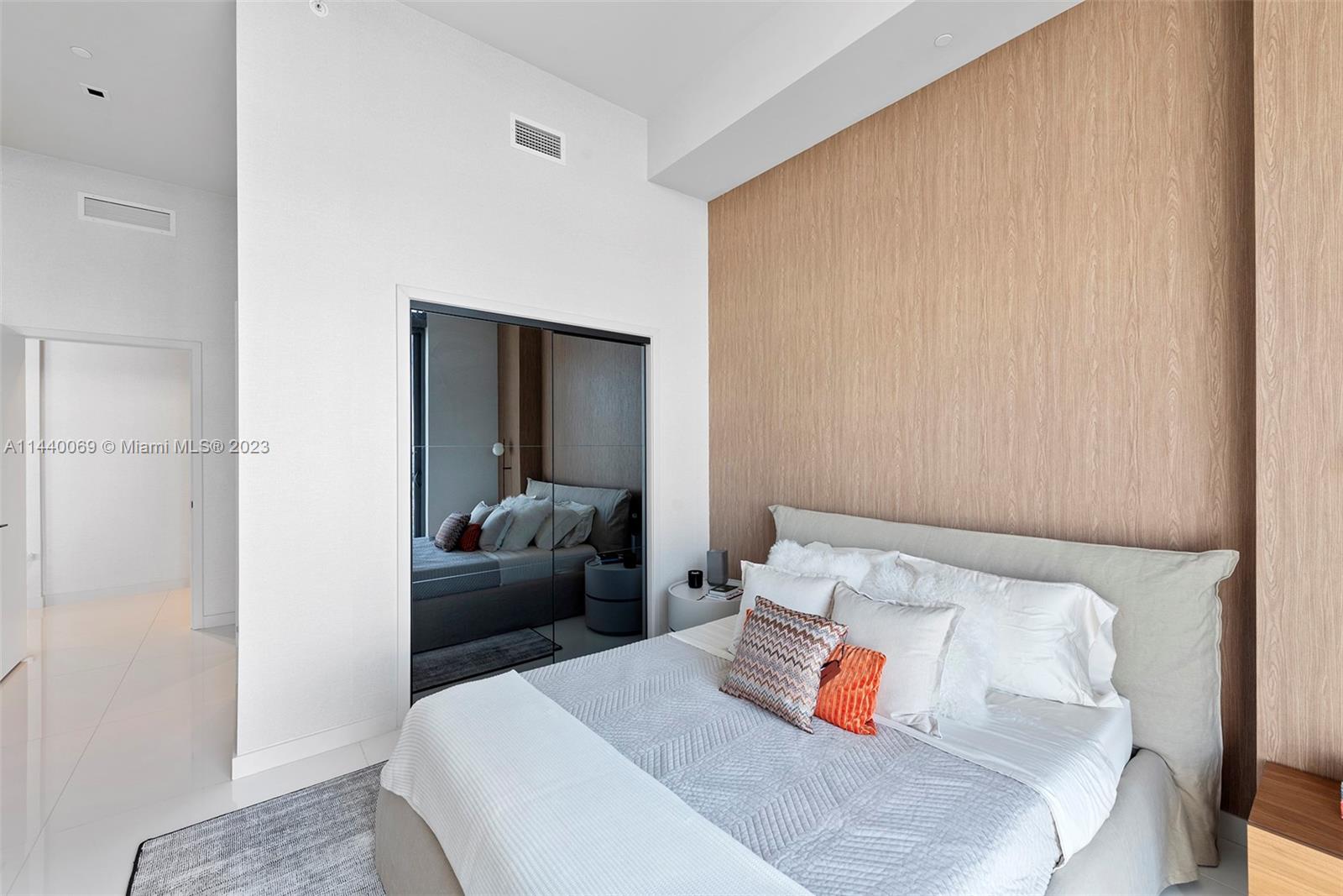 68 6th Street, Miami, FL, 33131 United States, 3 Bedrooms Bedrooms, ,4 BathroomsBathrooms,Residential,For Sale,6th Street,A11440069