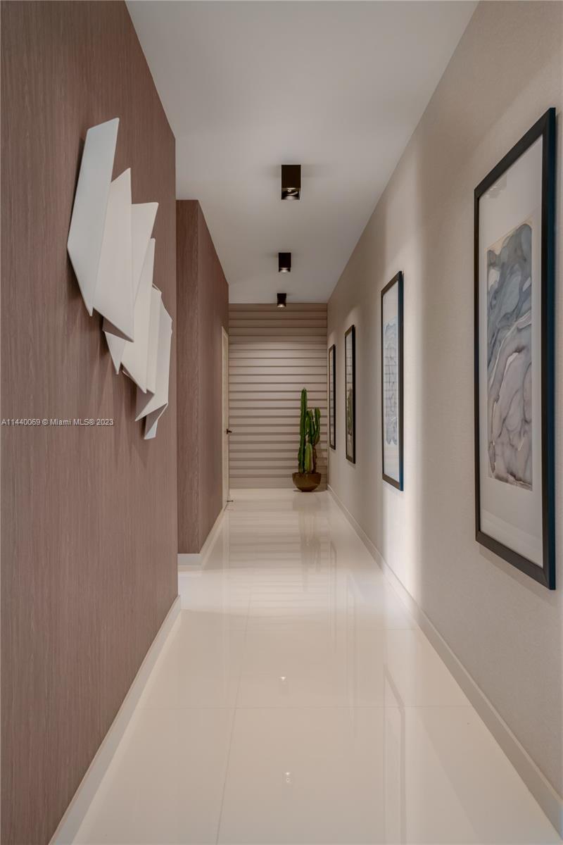 68 6th Street, Miami, FL, 33131 United States, 3 Bedrooms Bedrooms, ,4 BathroomsBathrooms,Residential,For Sale,6th Street,A11440069