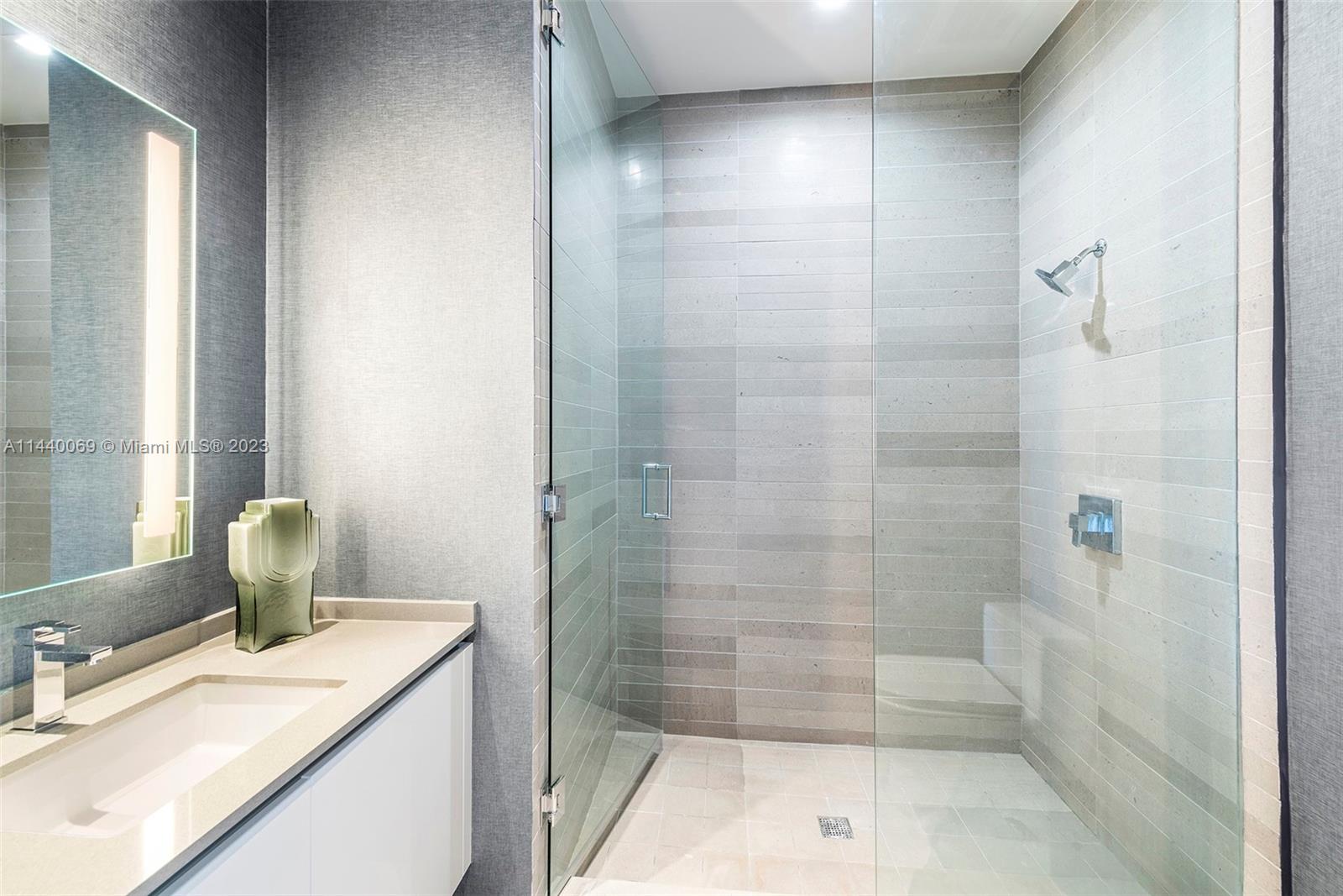 68 6th Street, Miami, FL, 33131 United States, 3 Bedrooms Bedrooms, ,4 BathroomsBathrooms,Residential,For Sale,6th Street,A11440069