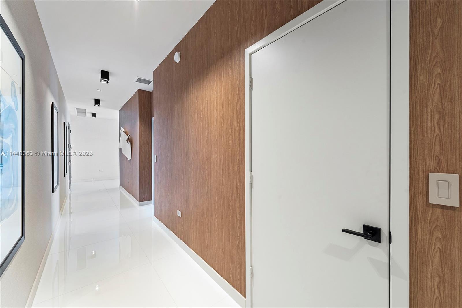 68 6th Street, Miami, FL, 33131 United States, 3 Bedrooms Bedrooms, ,4 BathroomsBathrooms,Residential,For Sale,6th Street,A11440069