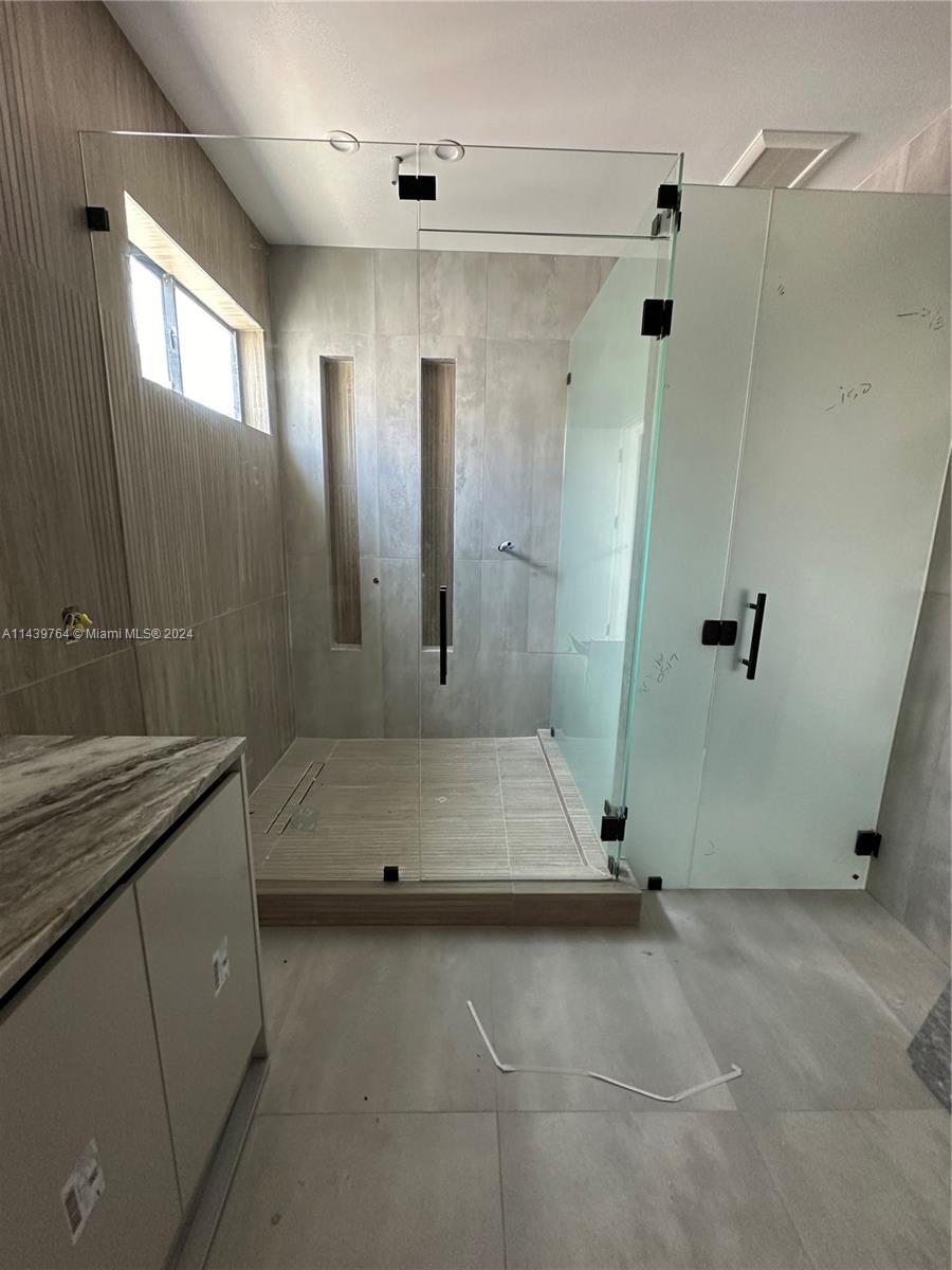 537 NE 14th Ave, Fort Lauderdale, Florida 33301, 4 Bedrooms Bedrooms, ,5 BathroomsBathrooms,Residential,For Sale,537 NE 14th Ave,A11439764