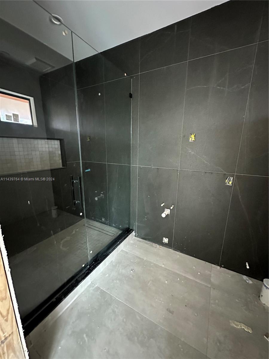 537 NE 14th Ave, Fort Lauderdale, Florida 33301, 4 Bedrooms Bedrooms, ,5 BathroomsBathrooms,Residential,For Sale,537 NE 14th Ave,A11439764