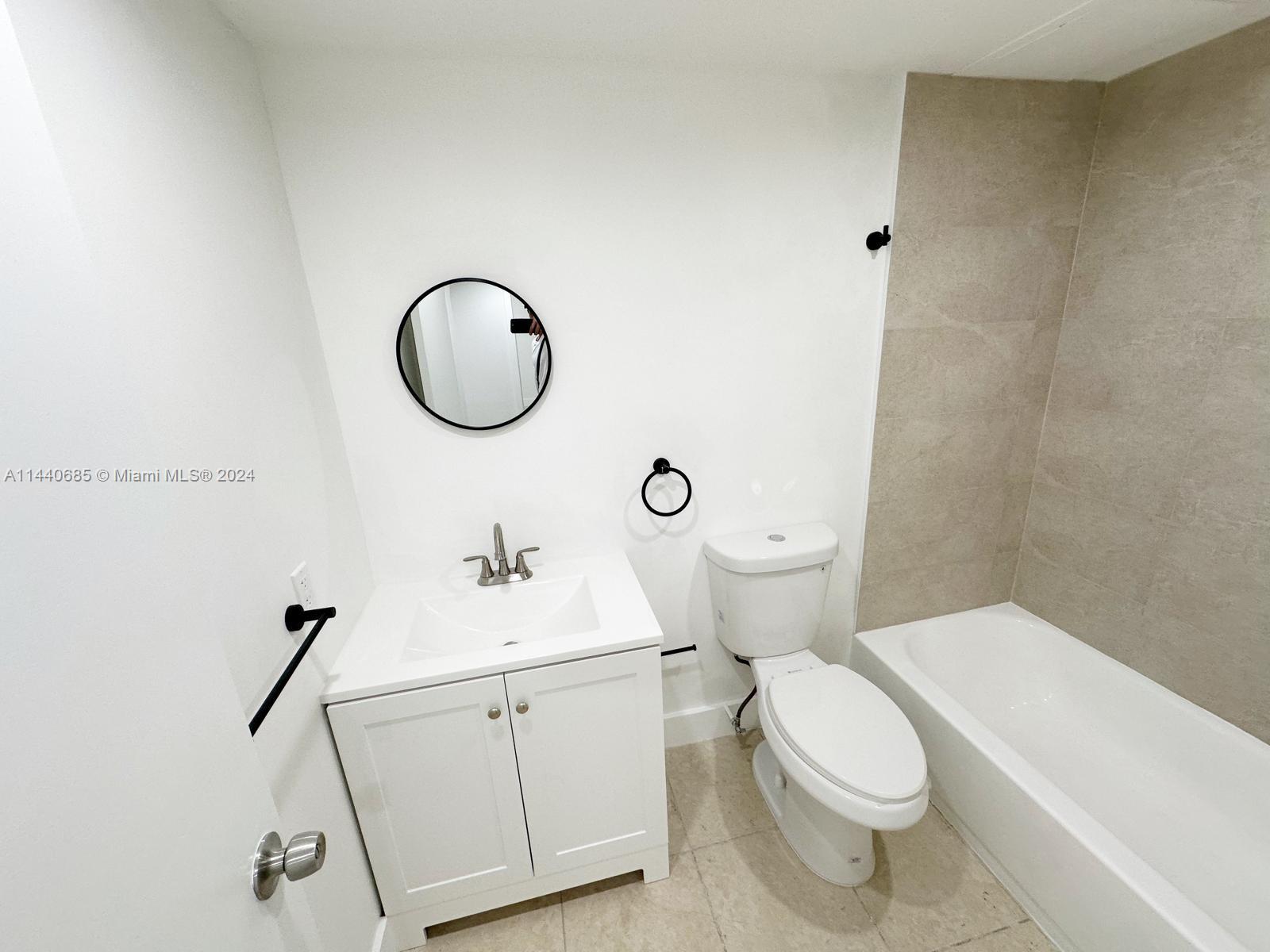 3700 NW 21st St 314, Lauderdale Lakes, Florida 33311, 2 Bedrooms Bedrooms, ,2 BathroomsBathrooms,Residential,For Sale,3700 NW 21st St 314,A11440685