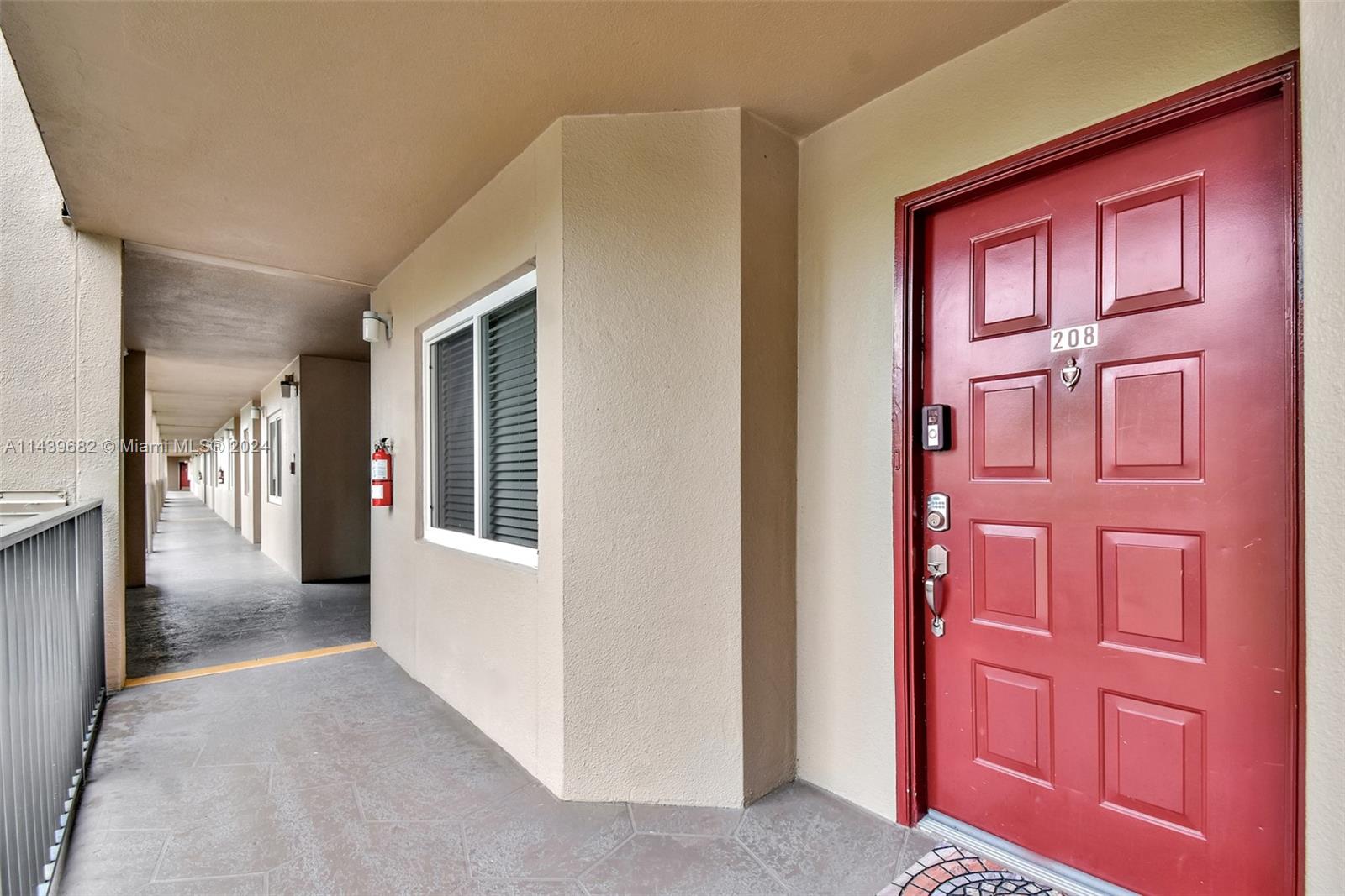 Pembroke Pines, FL, 33027 United States, 1 Bedroom Bedrooms, ,1 BathroomBathrooms,Residential,For Sale,A11439682