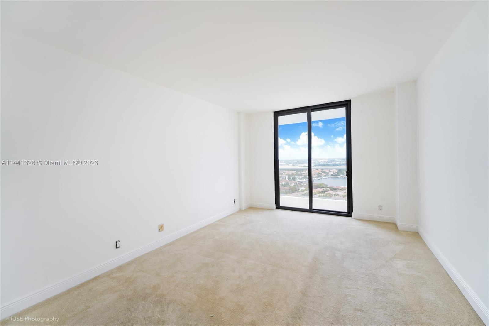 20281 E Country Club Dr 2302, Aventura, Florida 33180, 2 Bedrooms Bedrooms, ,2 BathroomsBathrooms,Residential,For Sale,20281 E Country Club Dr 2302,A11441328