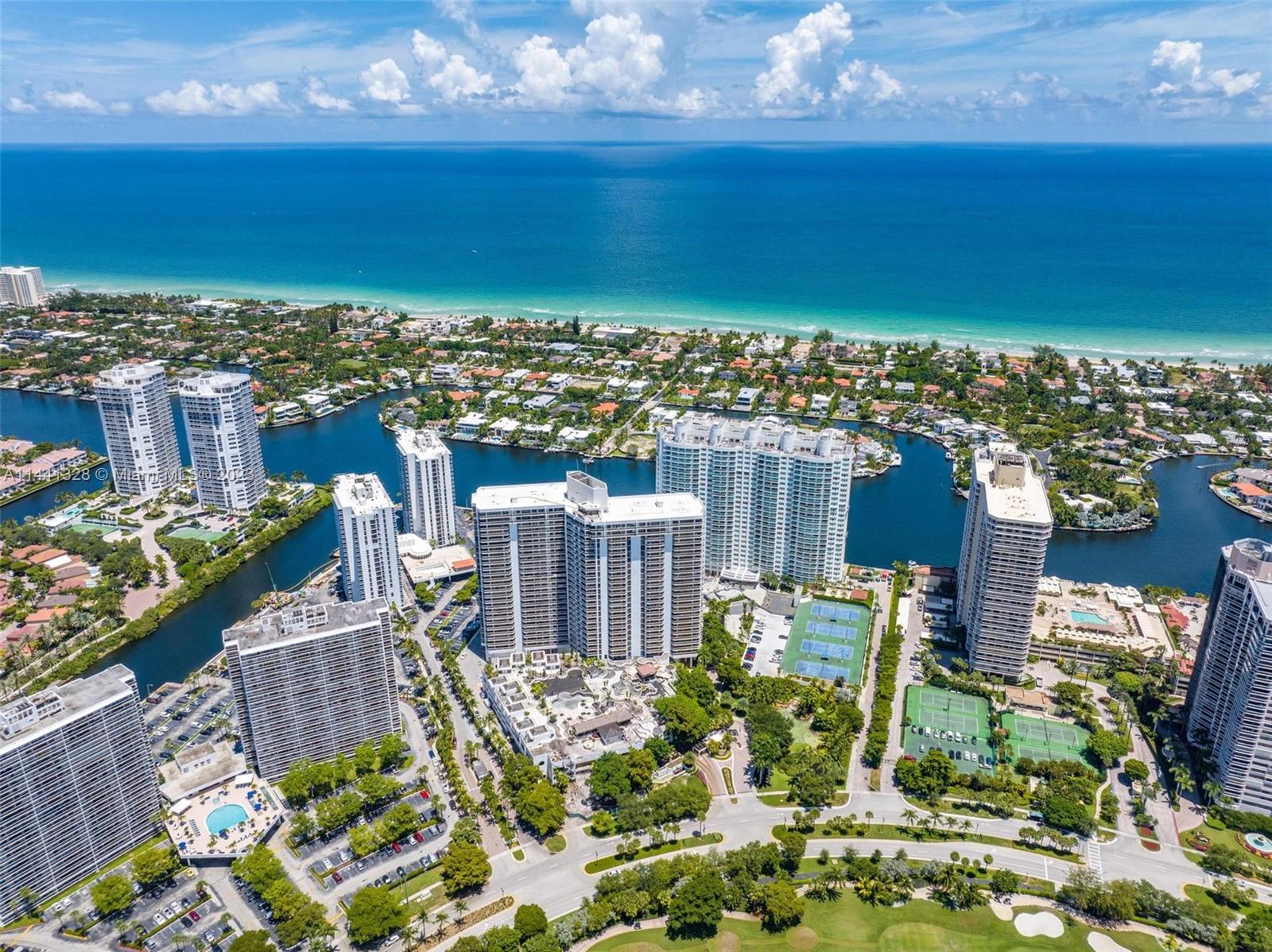 20281 E Country Club Dr 2302, Aventura, Florida 33180, 2 Bedrooms Bedrooms, ,2 BathroomsBathrooms,Residential,For Sale,20281 E Country Club Dr 2302,A11441328