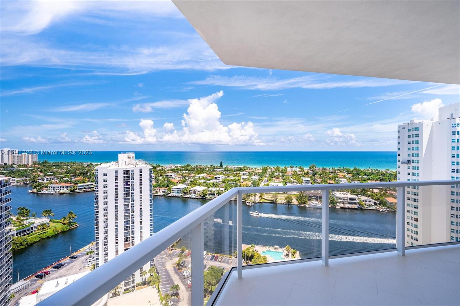 20281 Country Club Dr, Aventura, FL, 33180 United States, 2 Bedrooms Bedrooms, ,2 BathroomsBathrooms,Residential,For Sale,Country Club Dr,A11441328