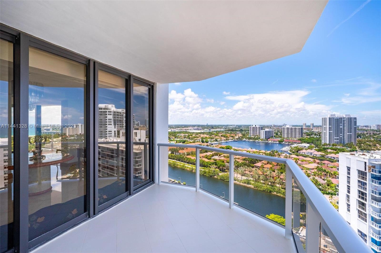 20281 Country Club Dr, Aventura, FL, 33180 United States, 2 Bedrooms Bedrooms, ,2 BathroomsBathrooms,Residential,For Sale,Country Club Dr,A11441328