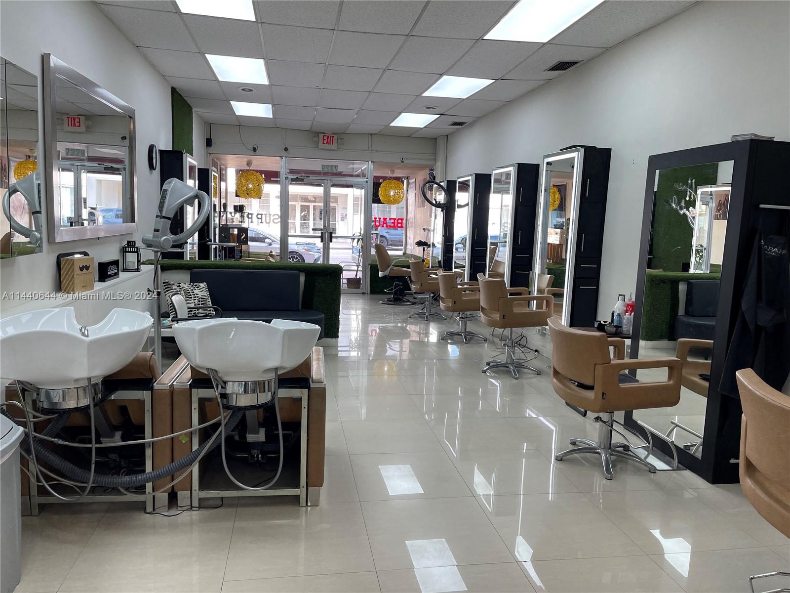7329 Collins Ave, Miami Beach, Florida 33141, ,Businessopportunity,For Sale,7329 Collins Ave,A11440644