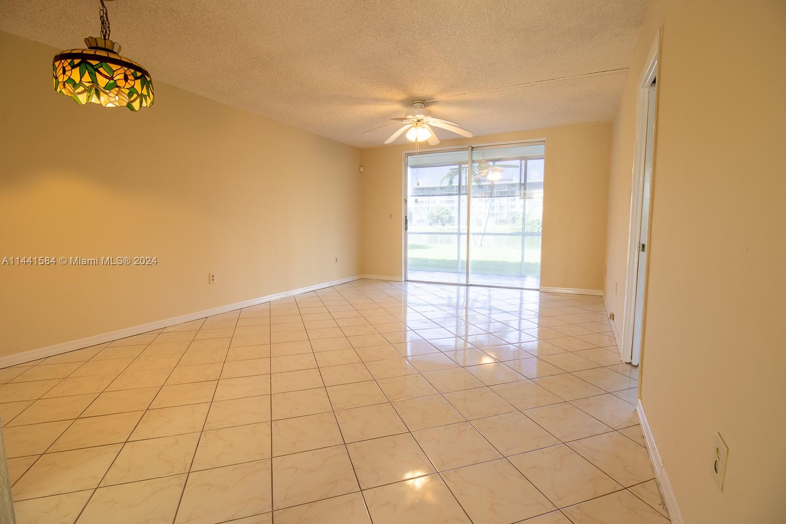 2855 Leonard Dr #H109, Aventura, Florida image 3