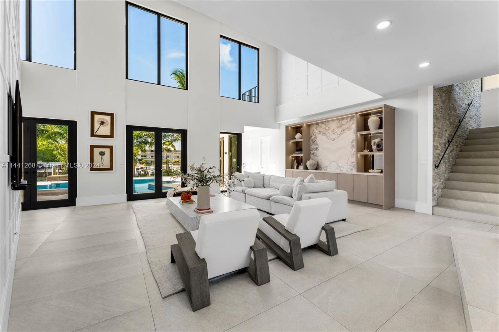 284 Las Brisas Ct, Coral Gables, FL, 33143 United States, 5 Bedrooms Bedrooms, ,4 BathroomsBathrooms,Residential,For Sale,Las Brisas Ct,A11441268