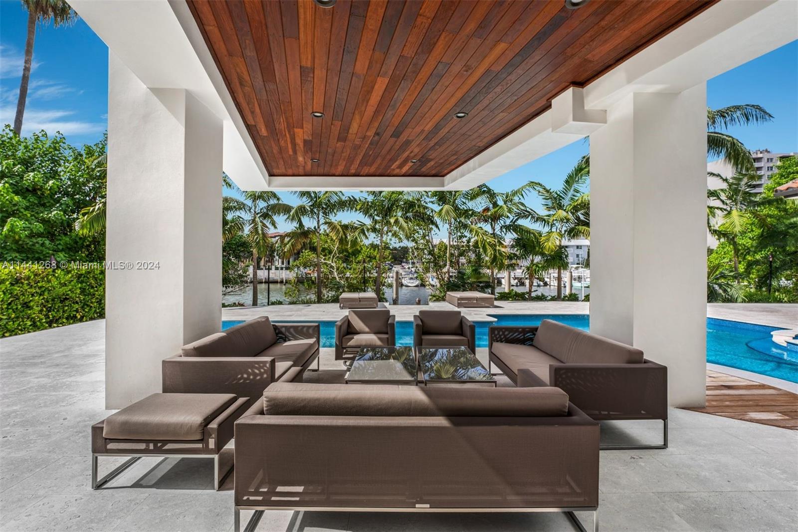 284 Las Brisas Ct, Coral Gables, FL, 33143 United States, 5 Bedrooms Bedrooms, ,4 BathroomsBathrooms,Residential,For Sale,Las Brisas Ct,A11441268