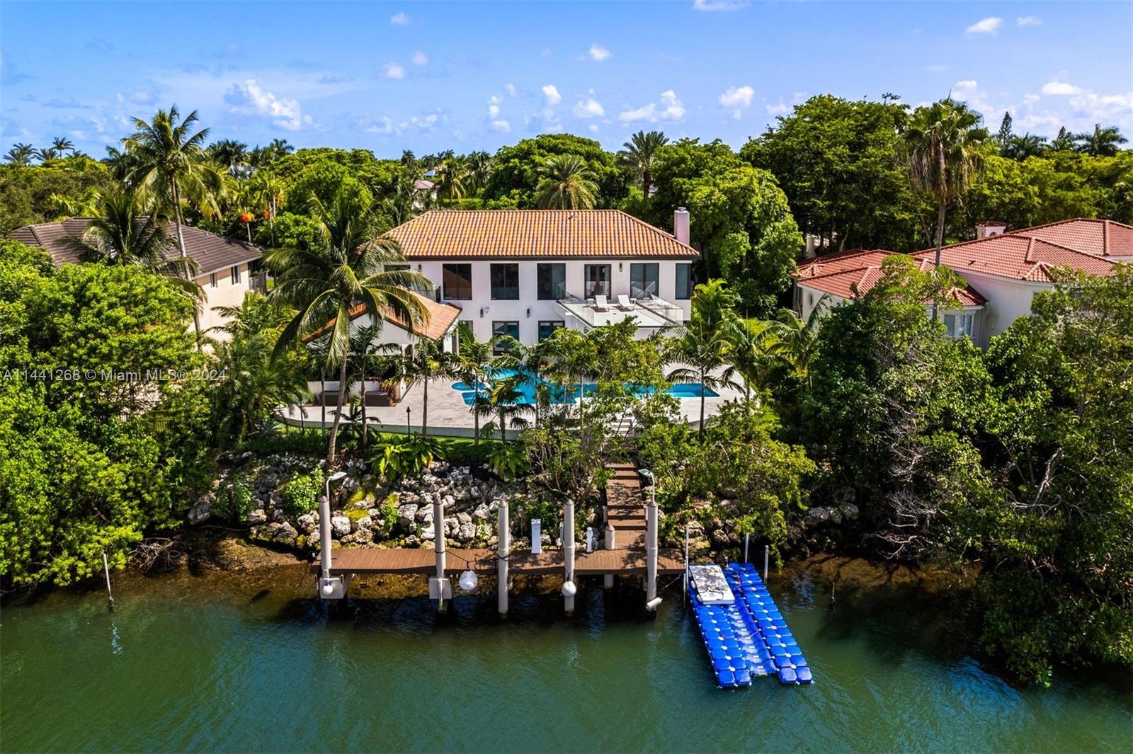 284 Las Brisas Ct, Coral Gables, FL, 33143 United States, 5 Bedrooms Bedrooms, ,4 BathroomsBathrooms,Residential,For Sale,Las Brisas Ct,A11441268