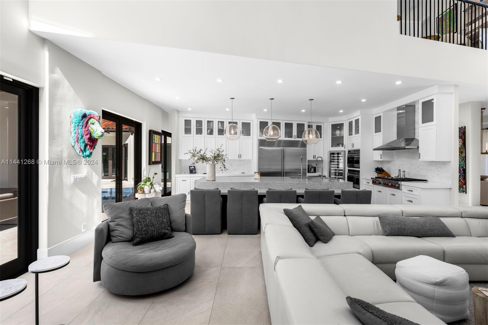 284 Las Brisas Ct, Coral Gables, FL, 33143 United States, 5 Bedrooms Bedrooms, ,4 BathroomsBathrooms,Residential,For Sale,Las Brisas Ct,A11441268