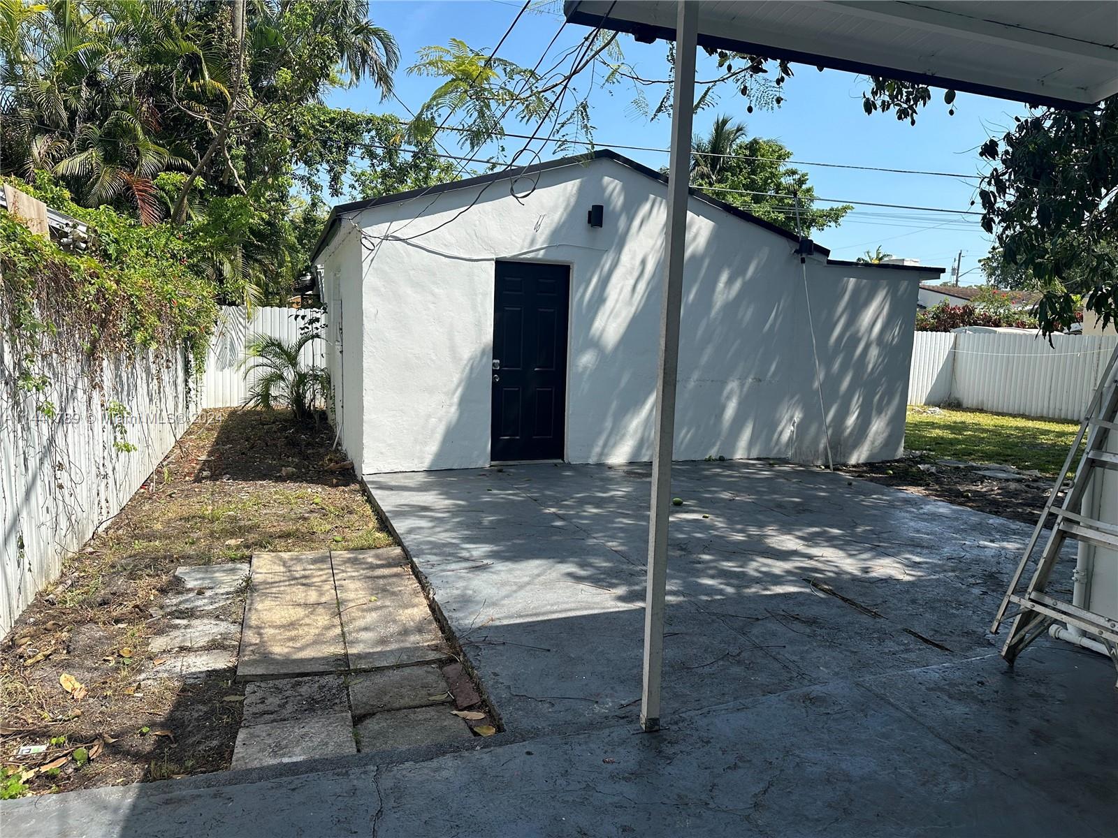 1947 SW 16th Ter, Miami, Florida 33145, 4 Bedrooms Bedrooms, ,3 BathroomsBathrooms,Residential,For Sale,1947 SW 16th Ter,A11441789