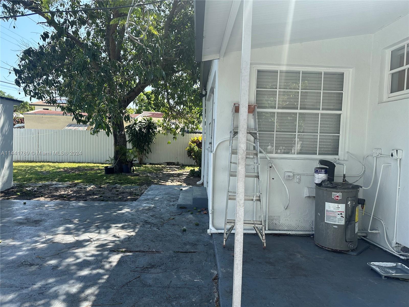 1947 SW 16th Ter, Miami, Florida 33145, 4 Bedrooms Bedrooms, ,3 BathroomsBathrooms,Residential,For Sale,1947 SW 16th Ter,A11441789