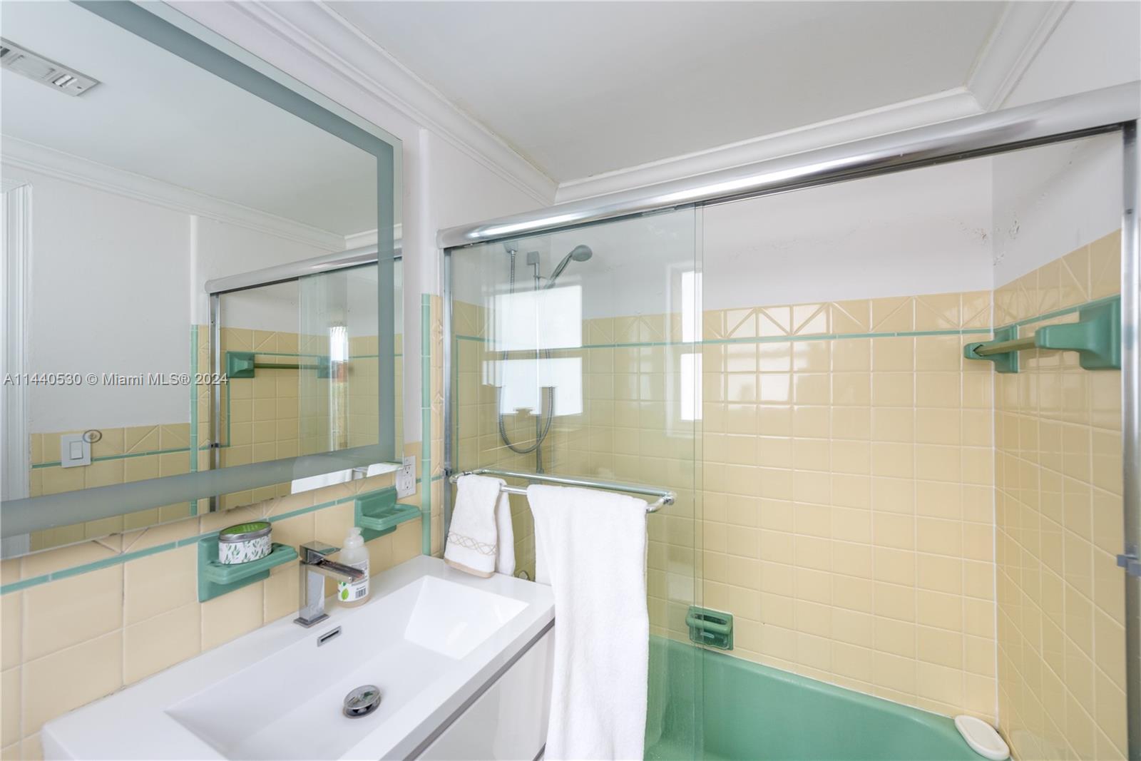 5828 Pine Tree Dr, Miami Beach, FL, 33140 United States, 3 Bedrooms Bedrooms, ,3 BathroomsBathrooms,Residential,For Sale,Pine Tree Dr,A11440530