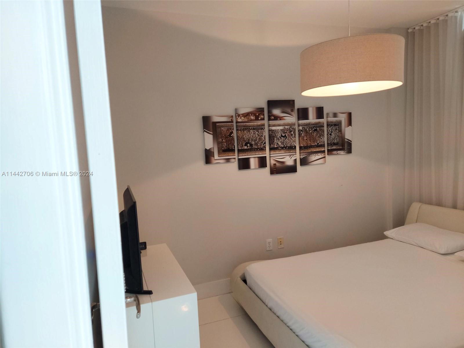 244 Biscayne Blvd 452, Miami, Florida 33132, 2 Bedrooms Bedrooms, ,1 BathroomBathrooms,Residentiallease,For Rent,244 Biscayne Blvd 452,A11442706