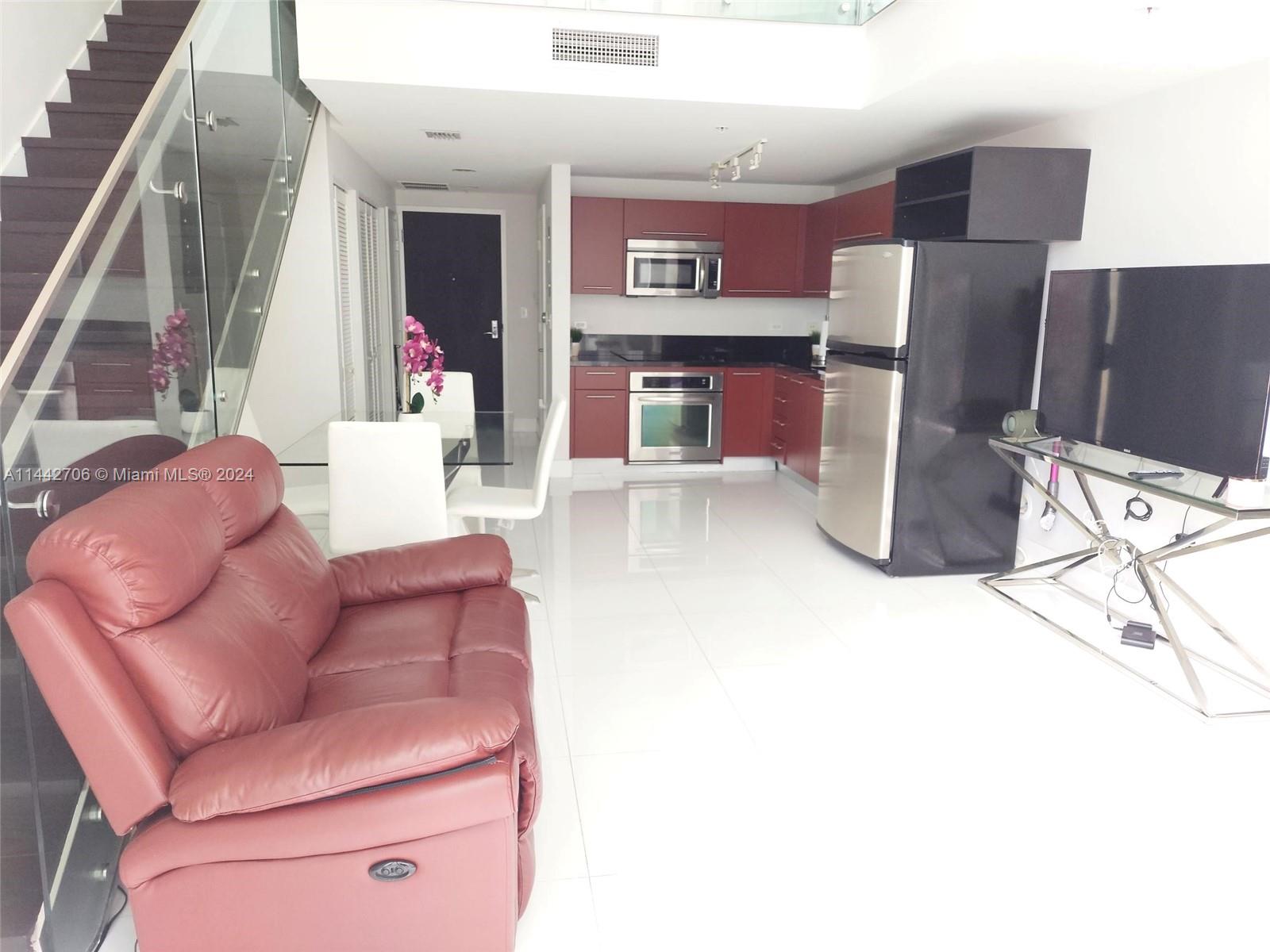 244 Biscayne Blvd 452, Miami, Florida 33132, 2 Bedrooms Bedrooms, ,1 BathroomBathrooms,Residentiallease,For Rent,244 Biscayne Blvd 452,A11442706