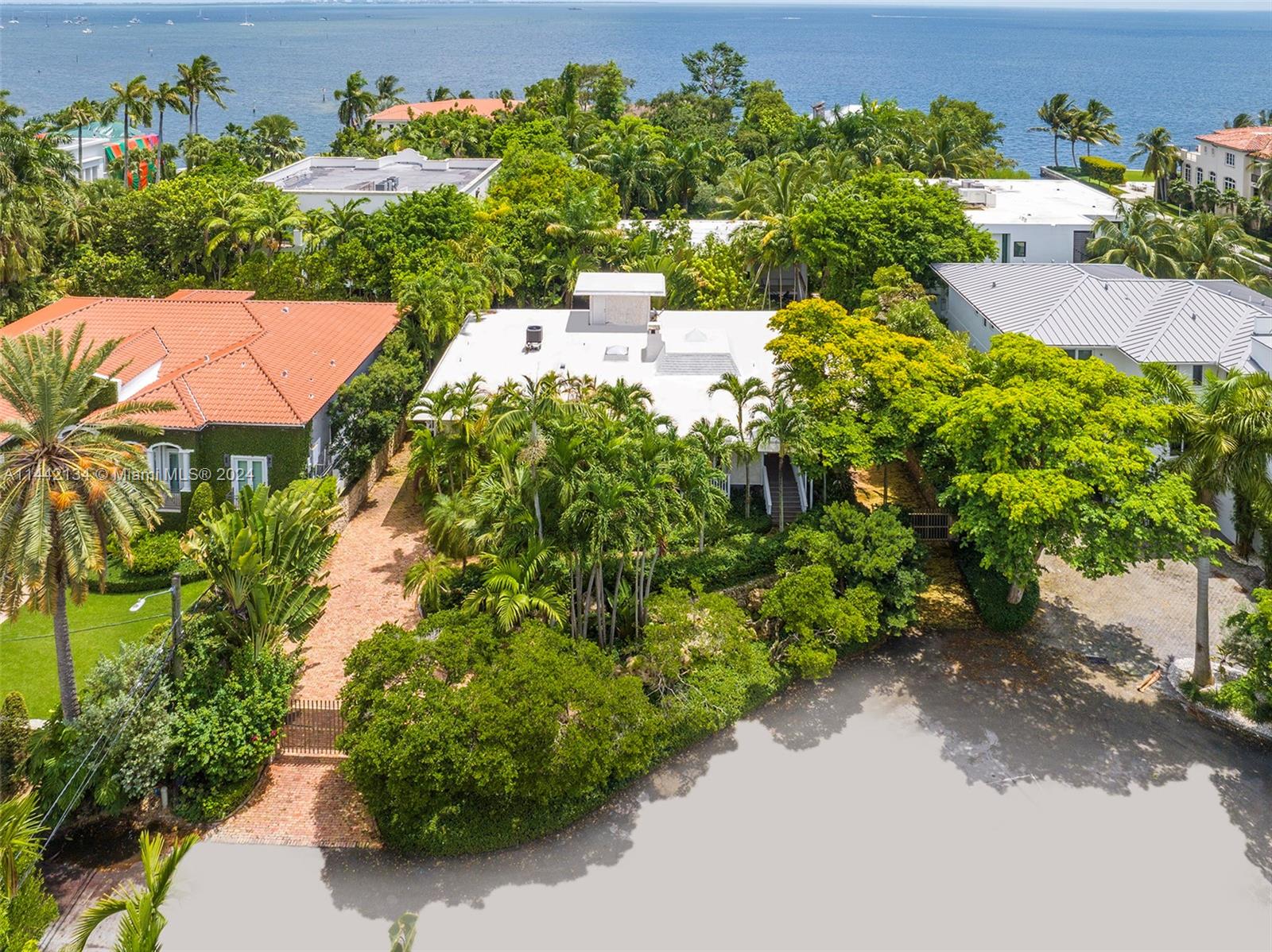 3821 Carole Ct, Miami, FL, 33133 United States, 4 Bedrooms Bedrooms, ,4 BathroomsBathrooms,Residential,For Sale,Carole Ct,A11442134