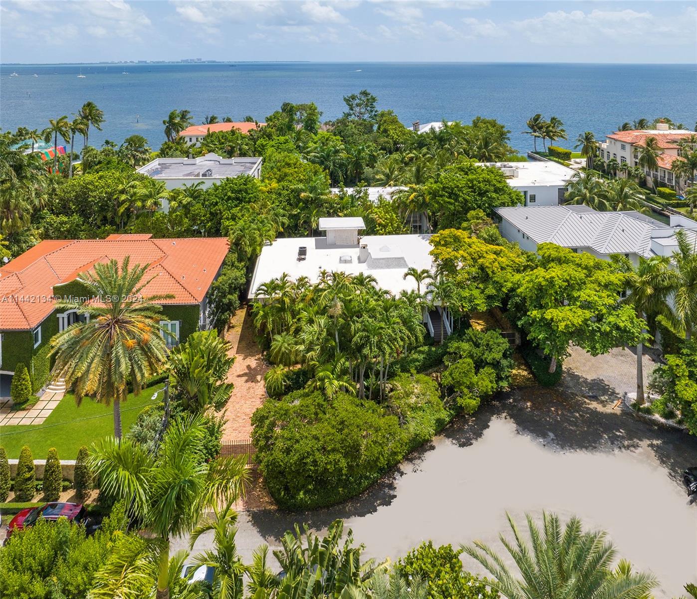 3821 Carole Ct, Miami, FL, 33133 United States, 4 Bedrooms Bedrooms, ,4 BathroomsBathrooms,Residential,For Sale,Carole Ct,A11442134