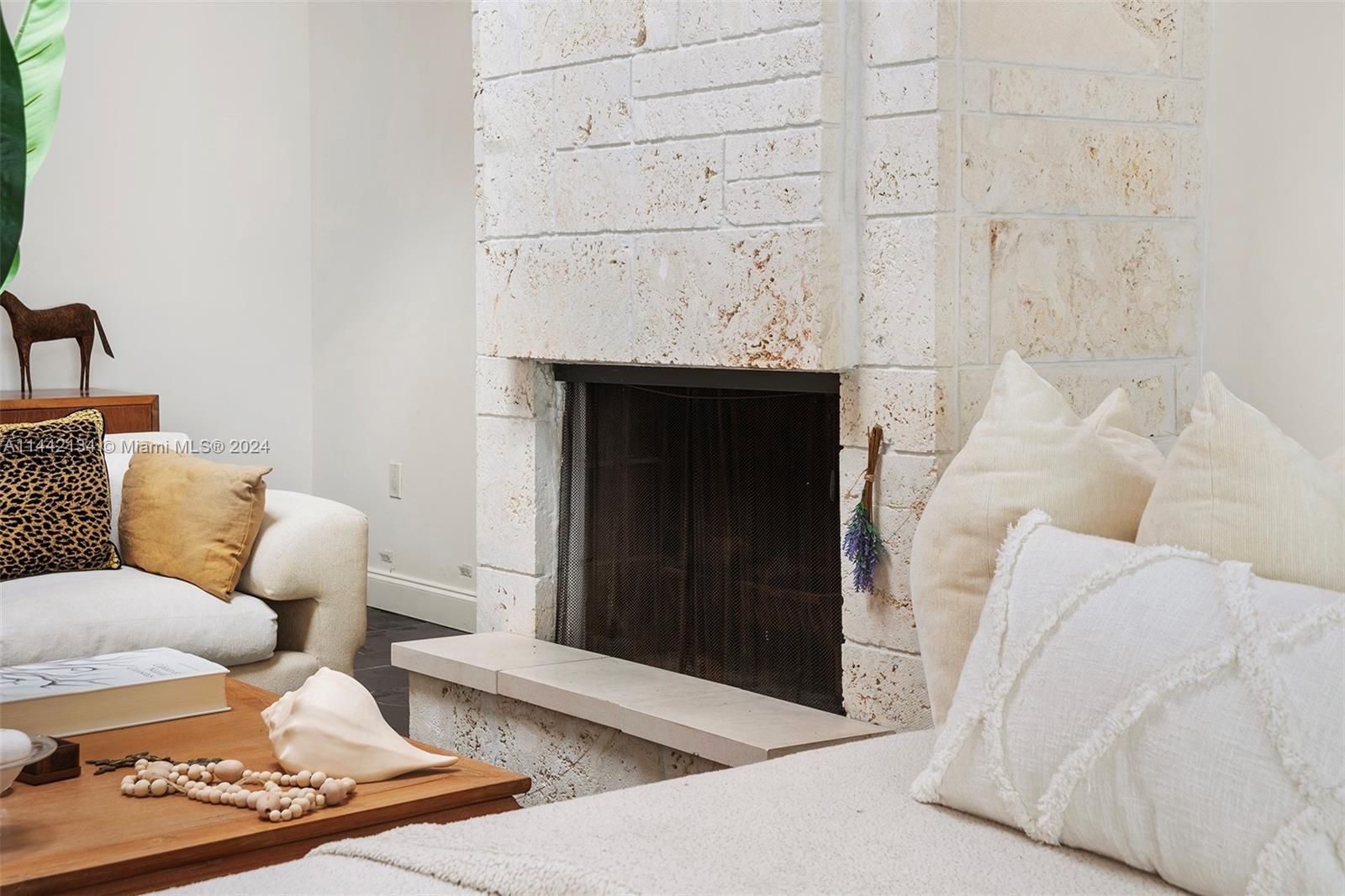 3821 Carole Ct, Miami, FL, 33133 United States, 4 Bedrooms Bedrooms, ,4 BathroomsBathrooms,Residential,For Sale,Carole Ct,A11442134