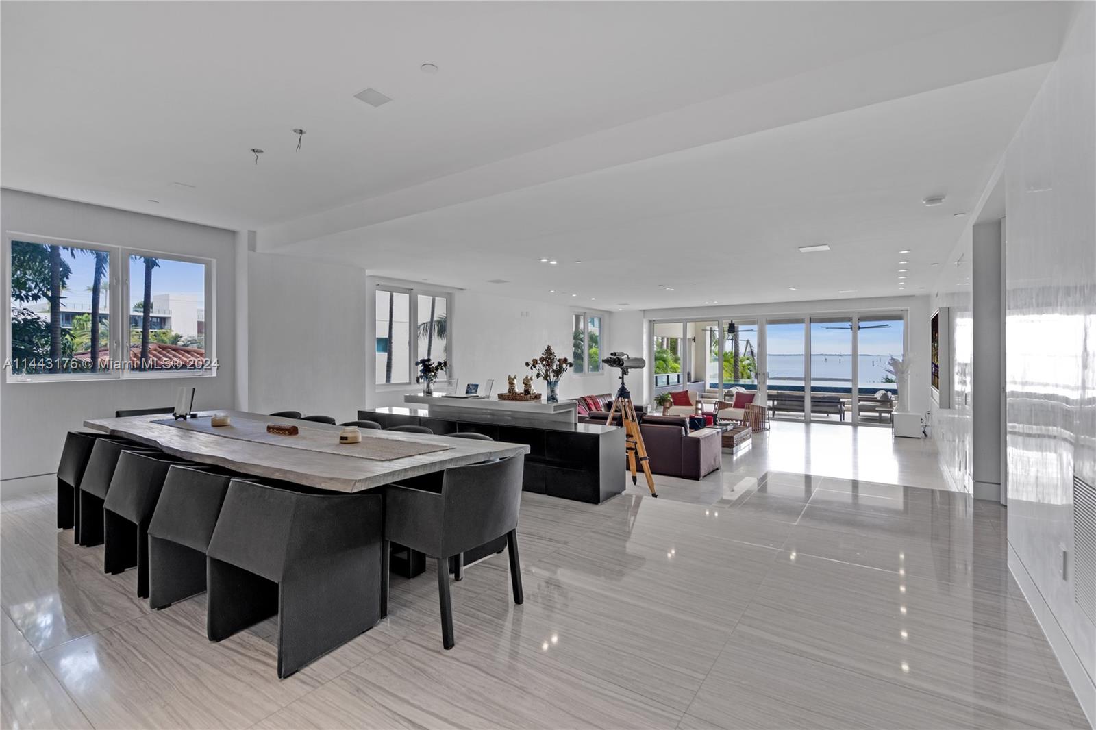 3535 Hiawatha Ave, Miami, FL, 33133 United States, 4 Bedrooms Bedrooms, ,5 BathroomsBathrooms,Residential,For Sale,Hiawatha Ave,A11443176