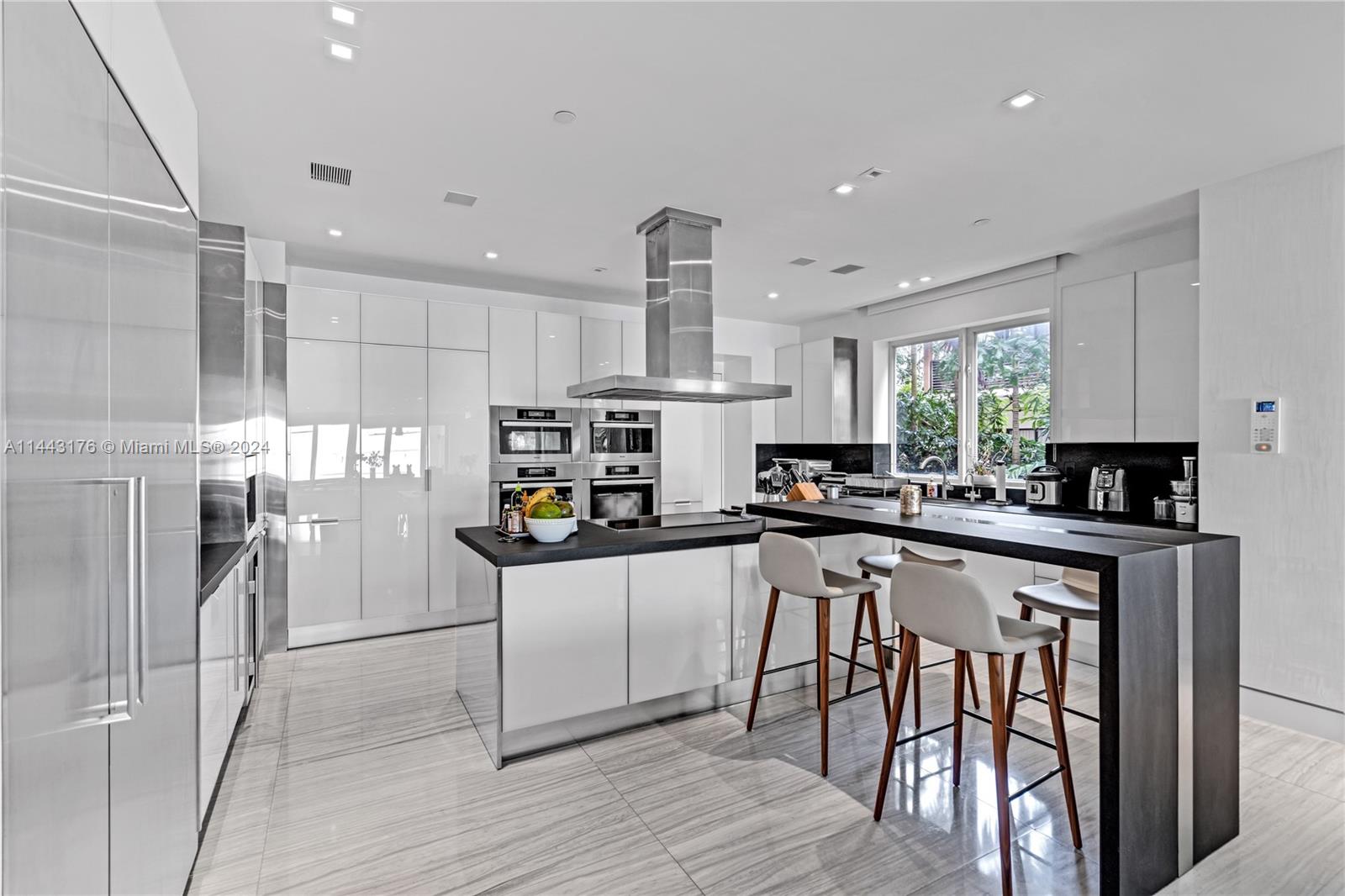 3535 Hiawatha Ave, Miami, FL, 33133 United States, 4 Bedrooms Bedrooms, ,5 BathroomsBathrooms,Residential,For Sale,Hiawatha Ave,A11443176