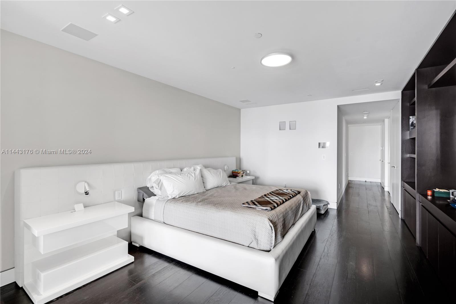 3535 Hiawatha Ave, Miami, FL, 33133 United States, 4 Bedrooms Bedrooms, ,5 BathroomsBathrooms,Residential,For Sale,Hiawatha Ave,A11443176