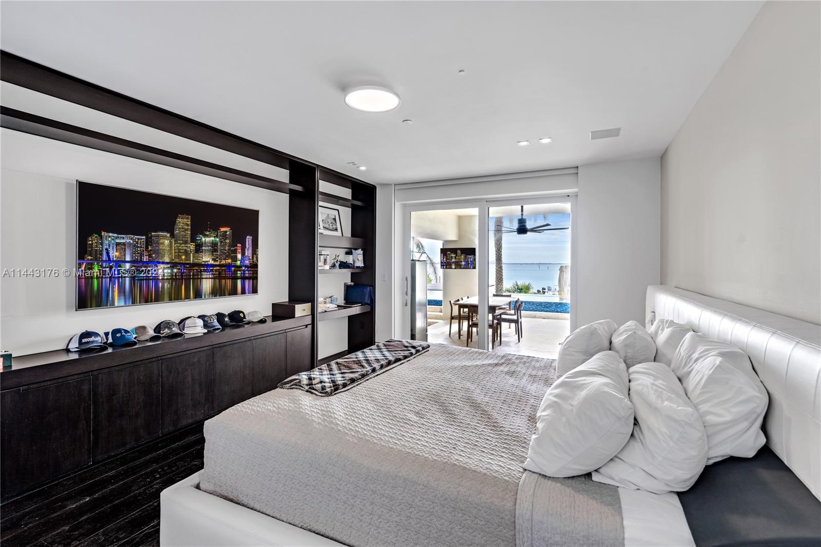 3535 Hiawatha Ave, Miami, FL, 33133 United States, 4 Bedrooms Bedrooms, ,5 BathroomsBathrooms,Residential,For Sale,Hiawatha Ave,A11443176