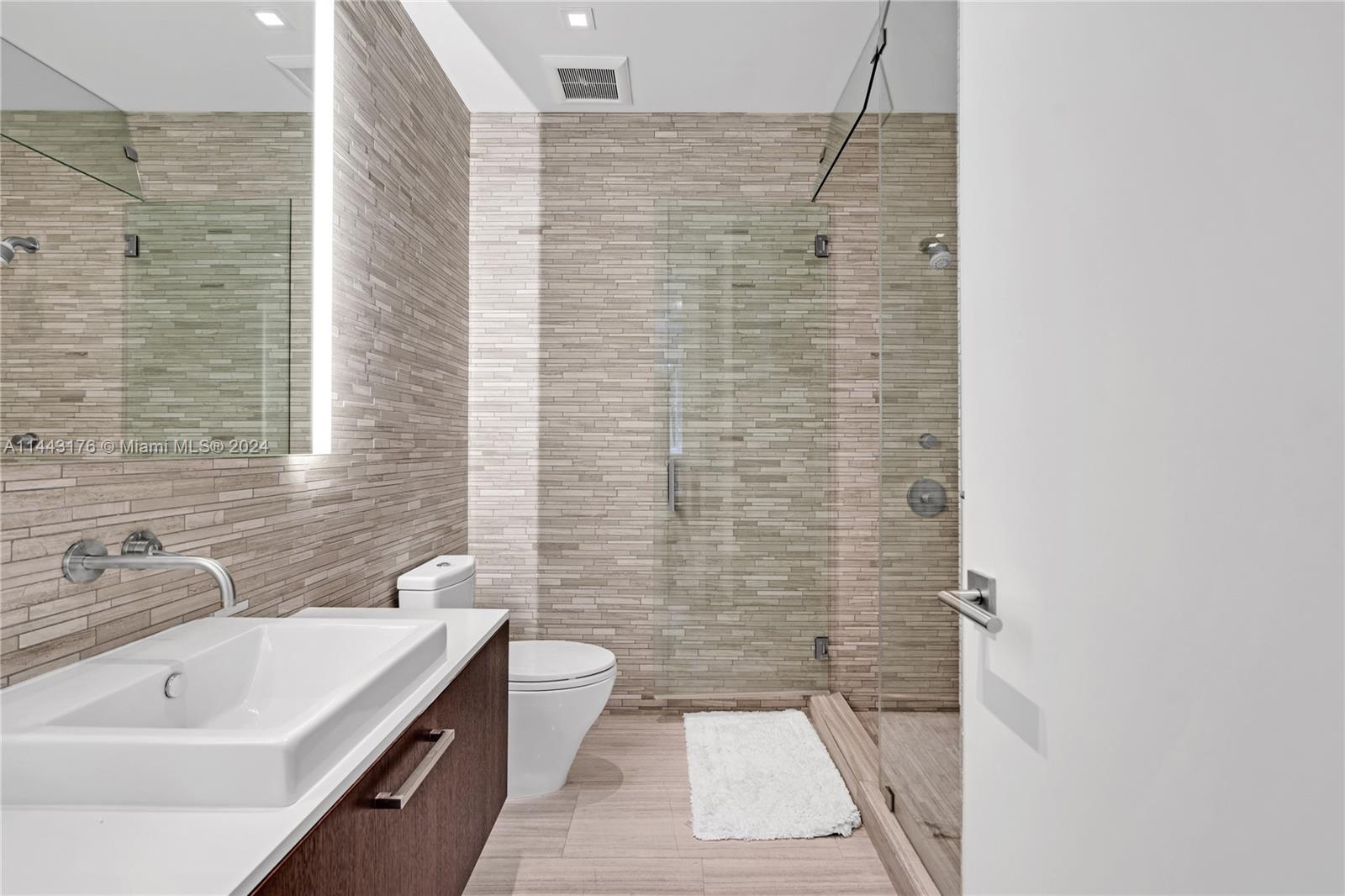 3535 Hiawatha Ave, Miami, FL, 33133 United States, 4 Bedrooms Bedrooms, ,5 BathroomsBathrooms,Residential,For Sale,Hiawatha Ave,A11443176