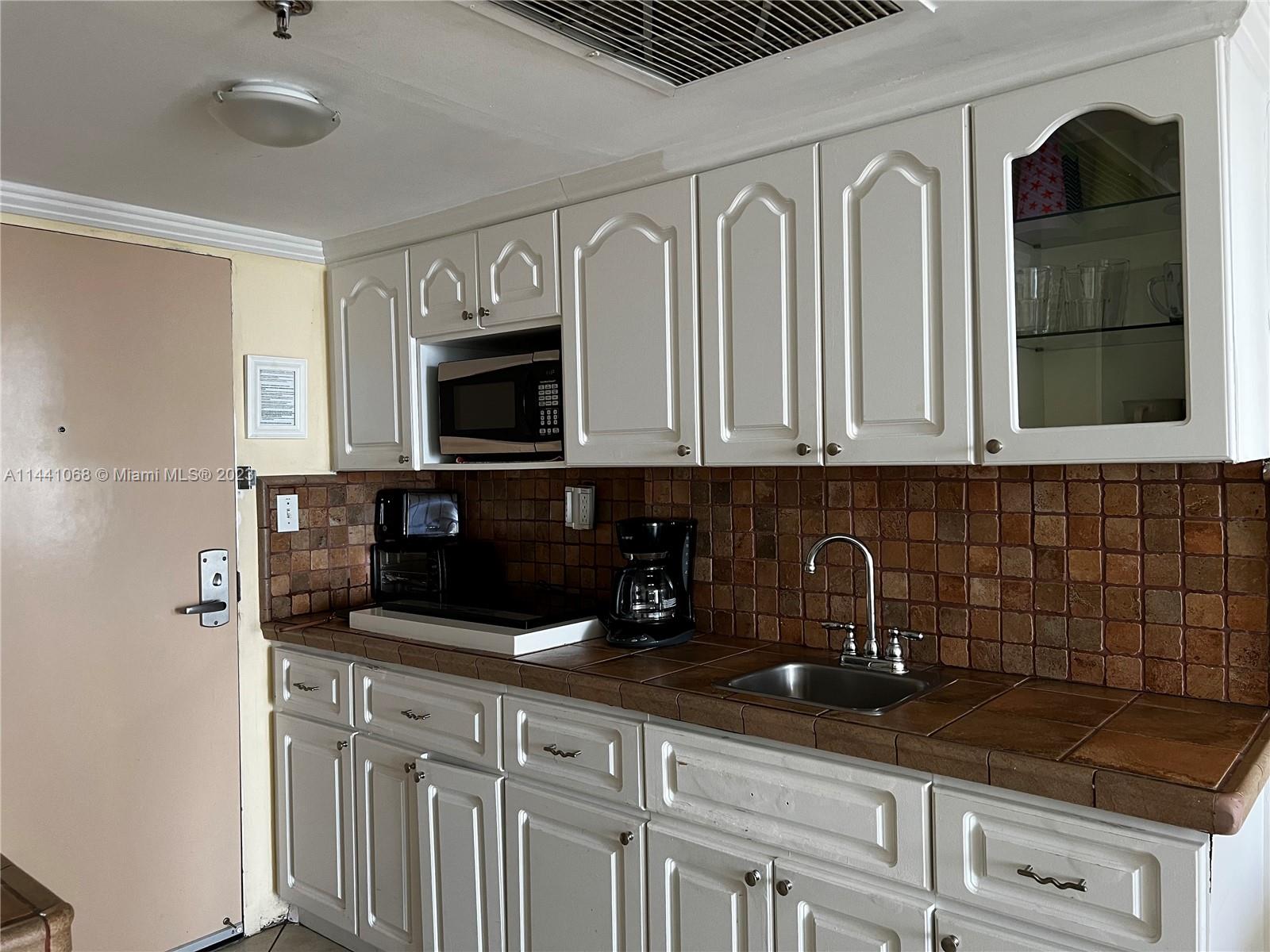 19201 Collins Ave 1105, Sunny Isles Beach, FL 33160, ,1 BathroomBathrooms,Residential,For Sale,Collins Ave,A11441068