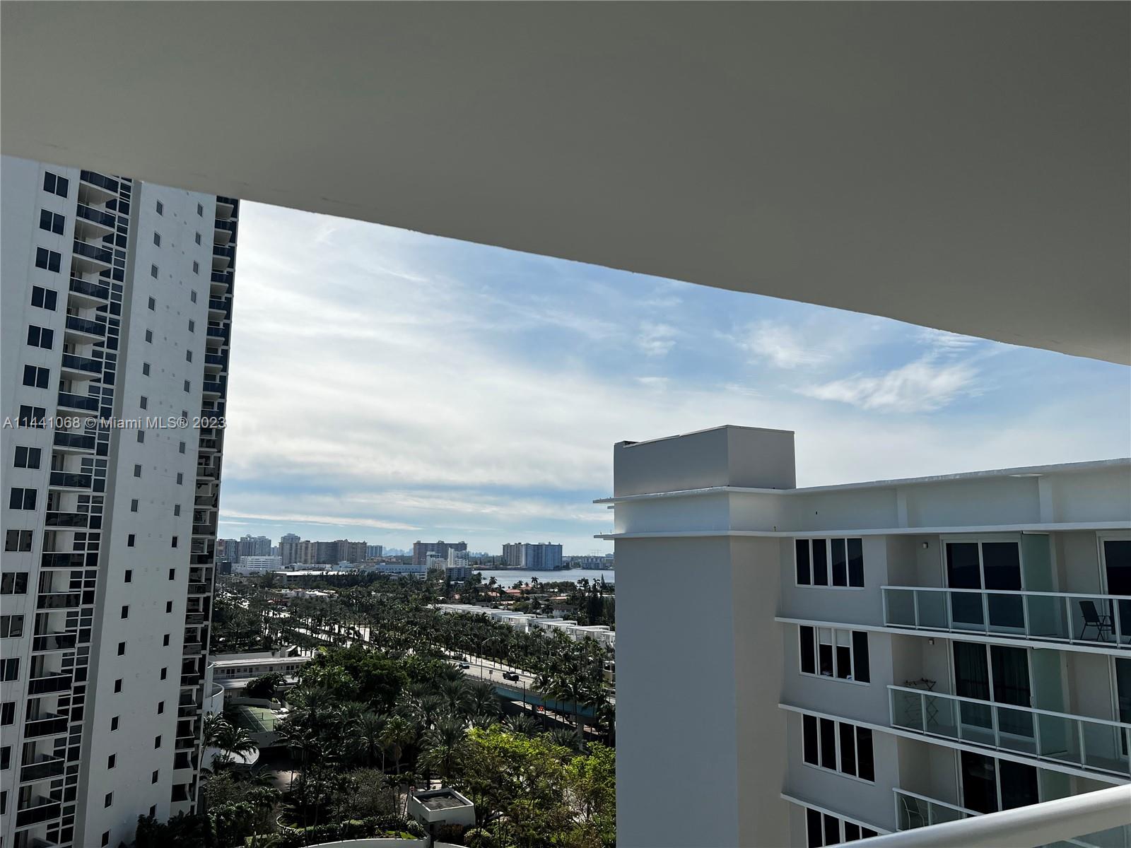19201 Collins Ave 1105, Sunny Isles Beach, FL 33160, ,1 BathroomBathrooms,Residential,For Sale,Collins Ave,A11441068