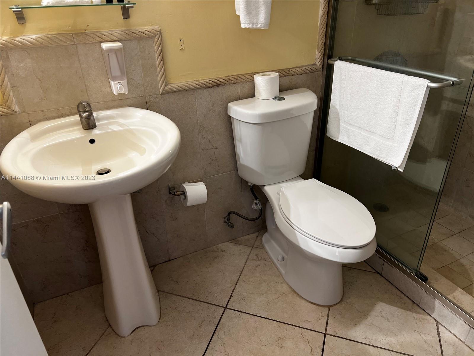 19201 Collins Ave 1105, Sunny Isles Beach, FL 33160, ,1 BathroomBathrooms,Residential,For Sale,Collins Ave,A11441068