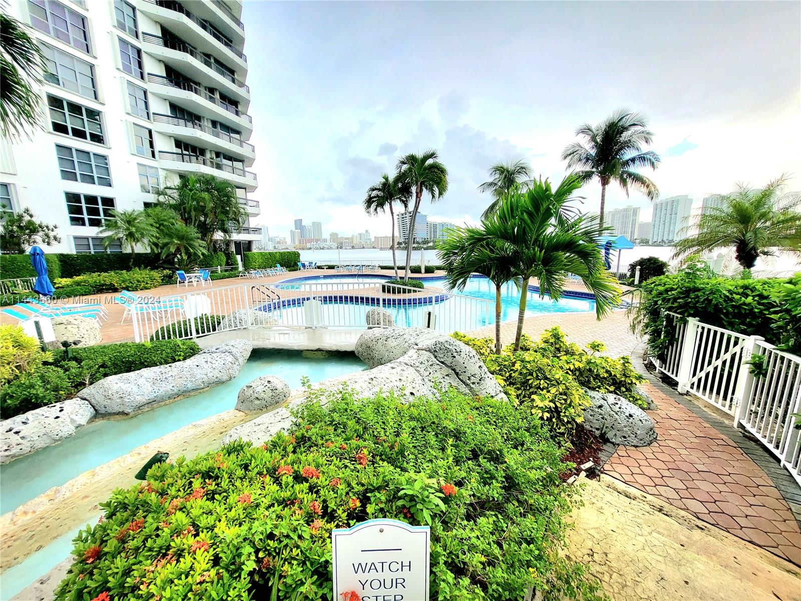 3530 Mystic Pointe Dr #2707, Aventura, Florida image 4