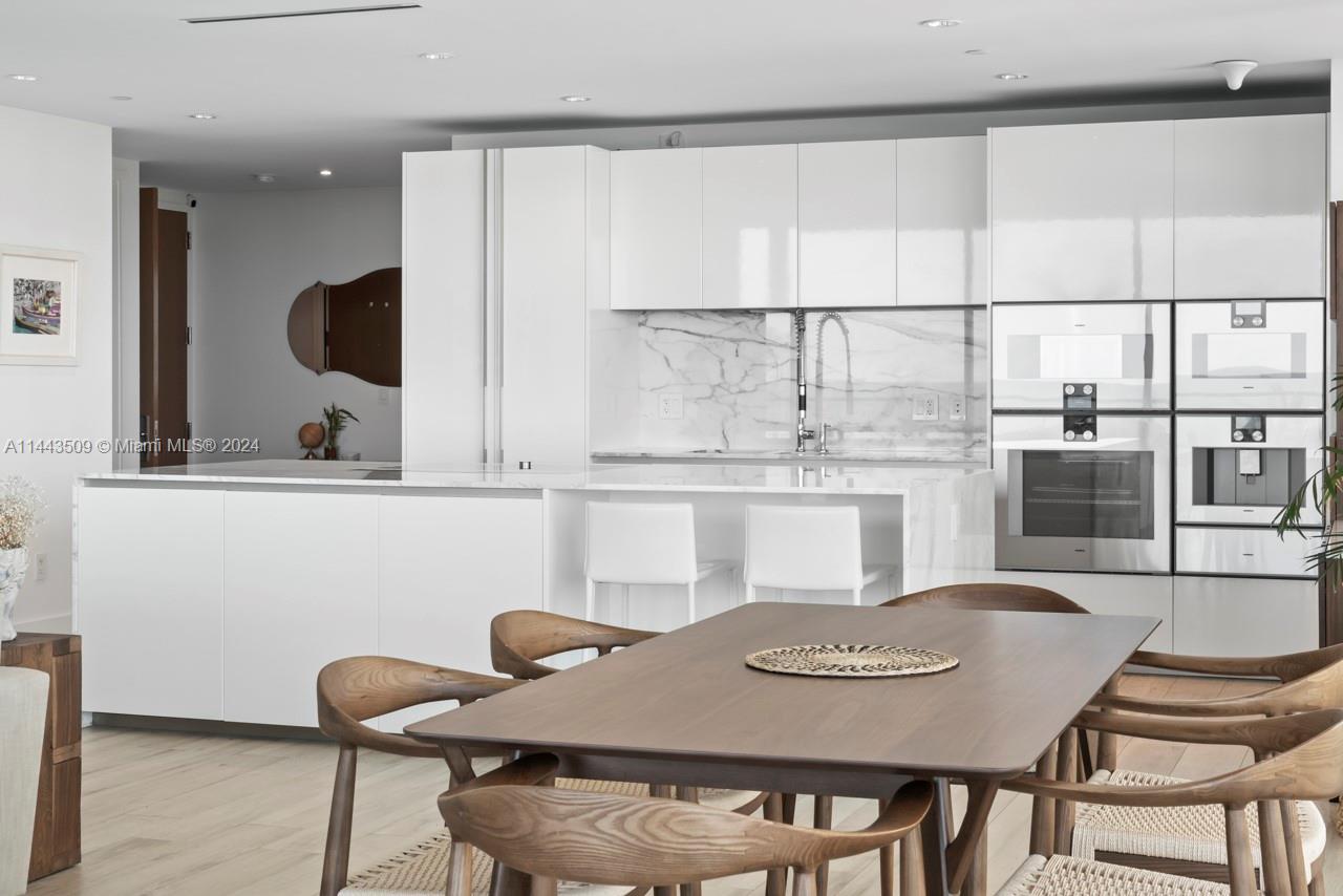10203N Collins Ave 401, Bal Harbour, Florida 33154, 2 Bedrooms Bedrooms, ,2 BathroomsBathrooms,Residentiallease,For Rent,10203N Collins Ave 401,A11443509