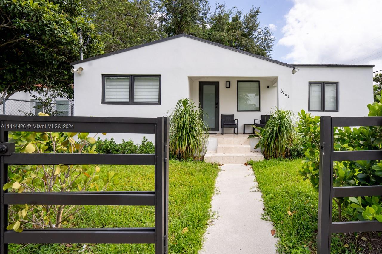 6401 NW 1st Pl, Miami, Florida 33150, 6 Bedrooms Bedrooms, ,3 BathroomsBathrooms,Residentiallease,For Rent,6401 NW 1st Pl,A11444426