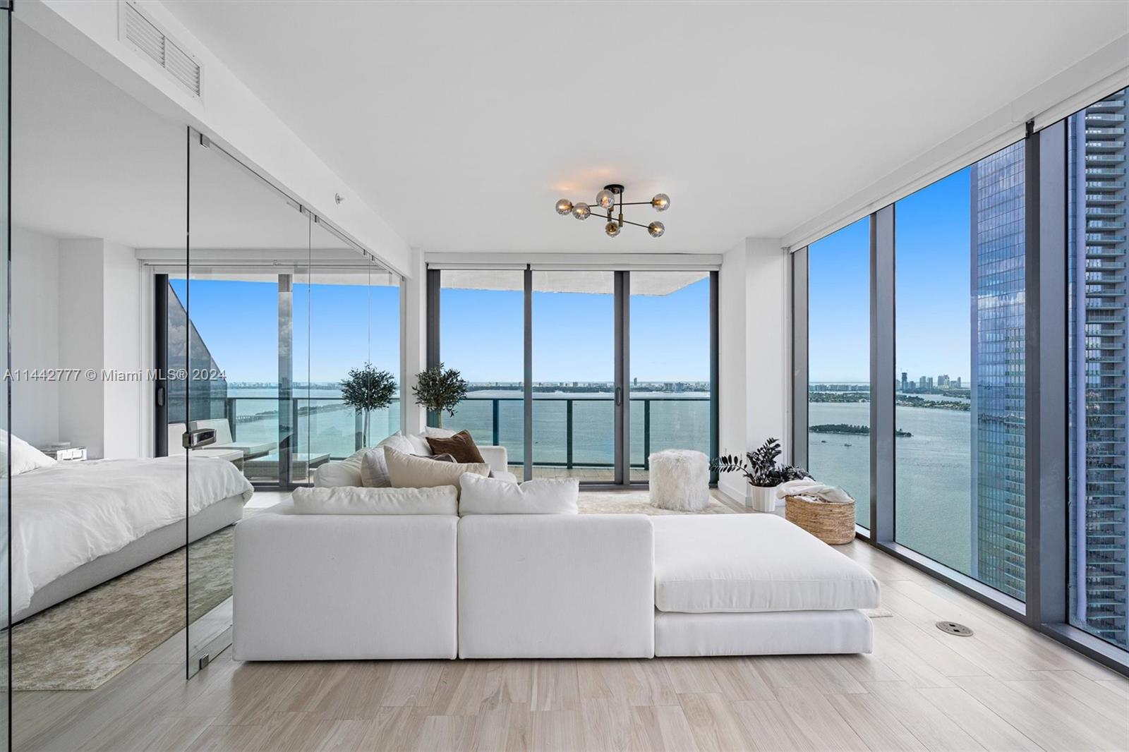 Apartamento para Alugar in Miami, FL