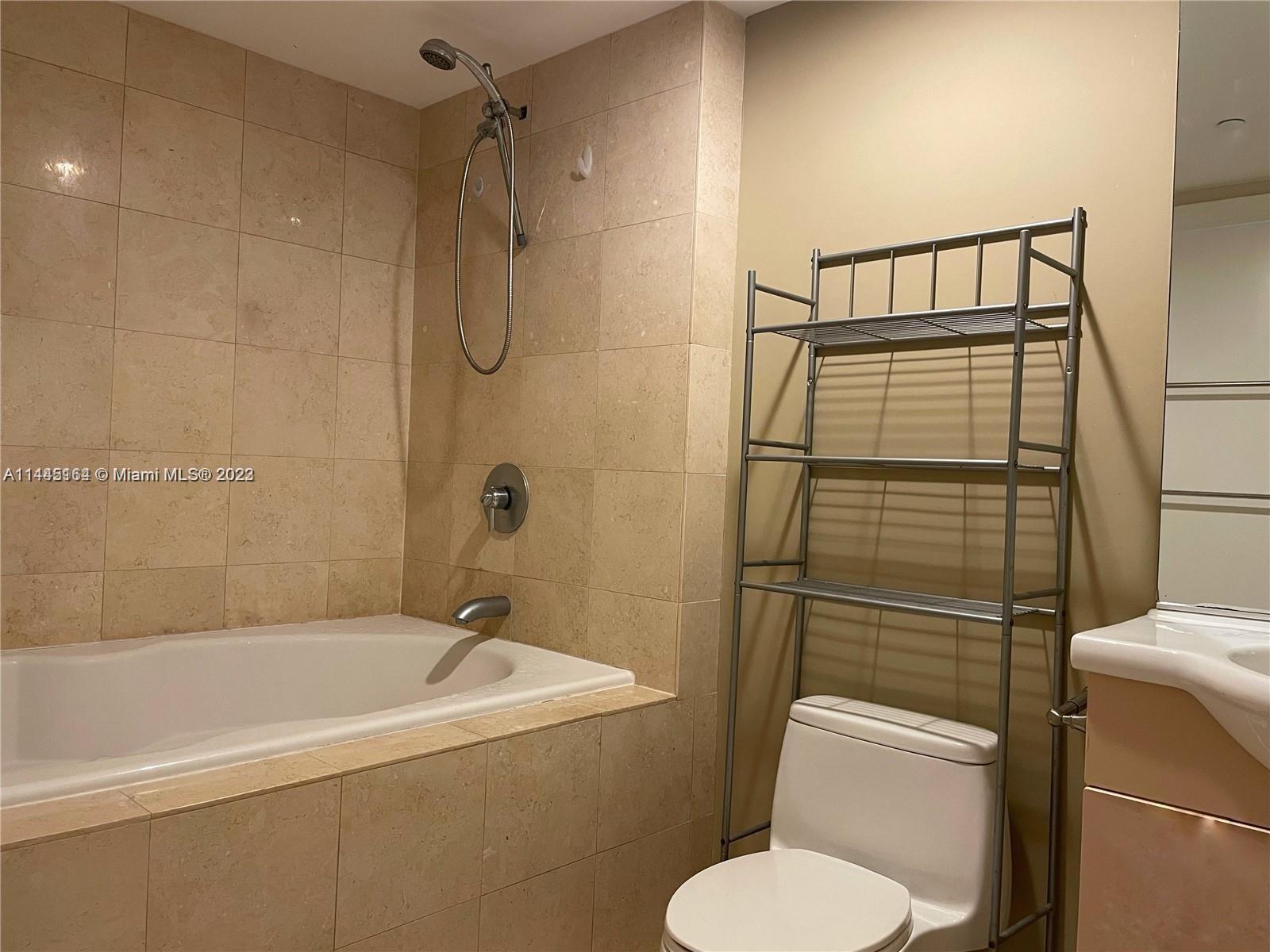 1830 S Ocean Dr 3307, Hallandale Beach, Florida 33009, 1 Bedroom Bedrooms, ,1 BathroomBathrooms,Residential,For Sale,1830 S Ocean Dr 3307,A11445164
