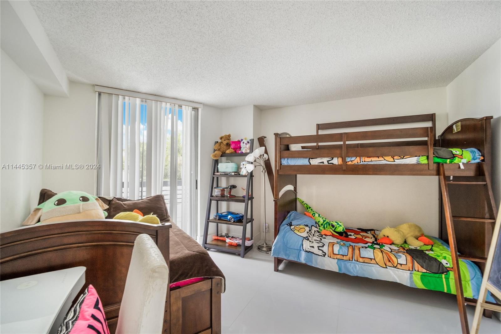 3400 192nd St, Aventura, FL, 33180 United States, 2 Bedrooms Bedrooms, ,2 BathroomsBathrooms,Residential,For Sale,192nd St,A11445357