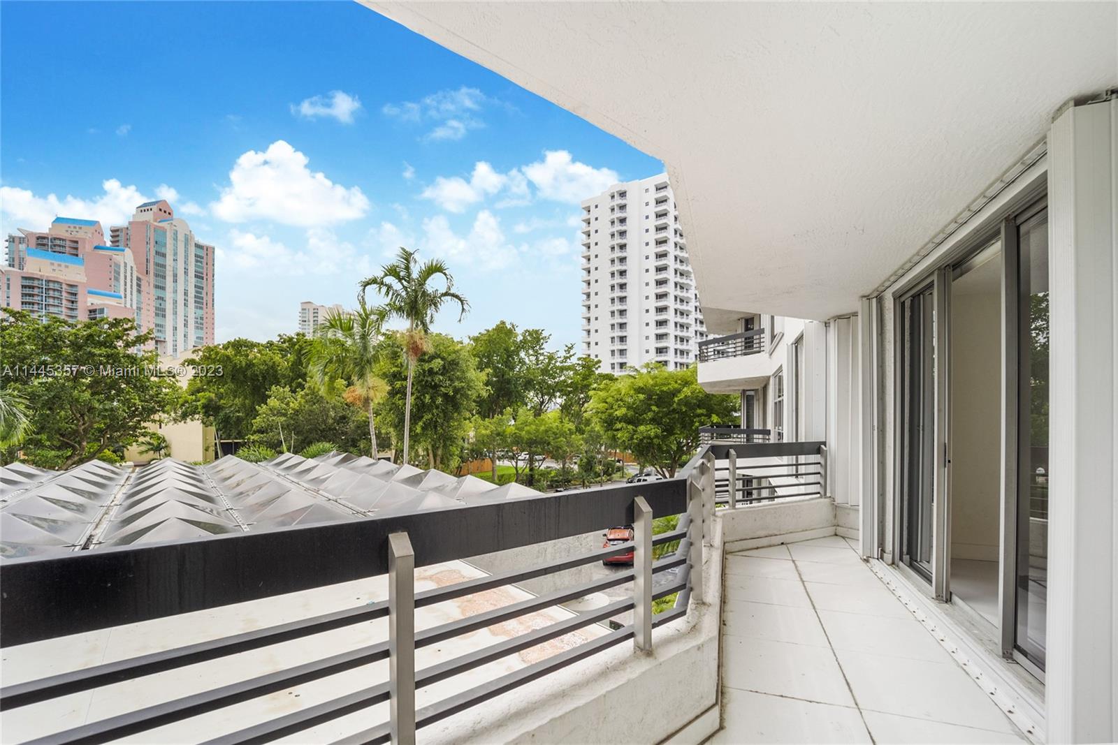 3400 192nd St, Aventura, FL, 33180 United States, 2 Bedrooms Bedrooms, ,2 BathroomsBathrooms,Residential,For Sale,192nd St,A11445357