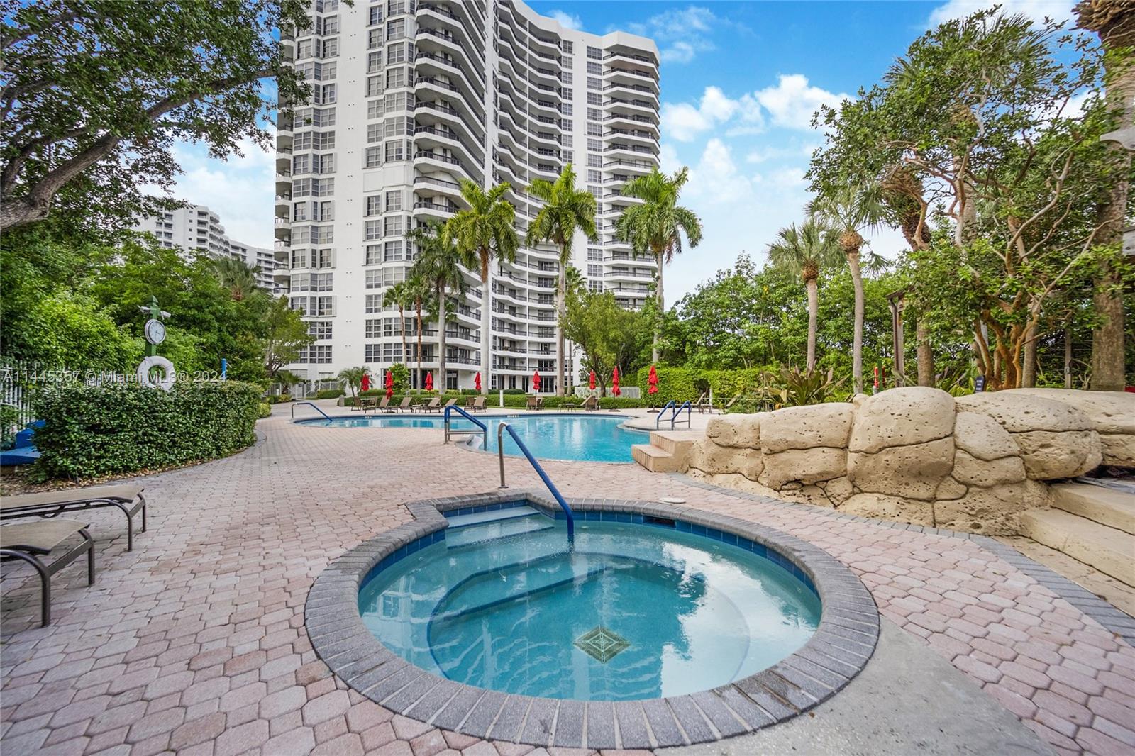 3400 192nd St, Aventura, FL, 33180 United States, 2 Bedrooms Bedrooms, ,2 BathroomsBathrooms,Residential,For Sale,192nd St,A11445357